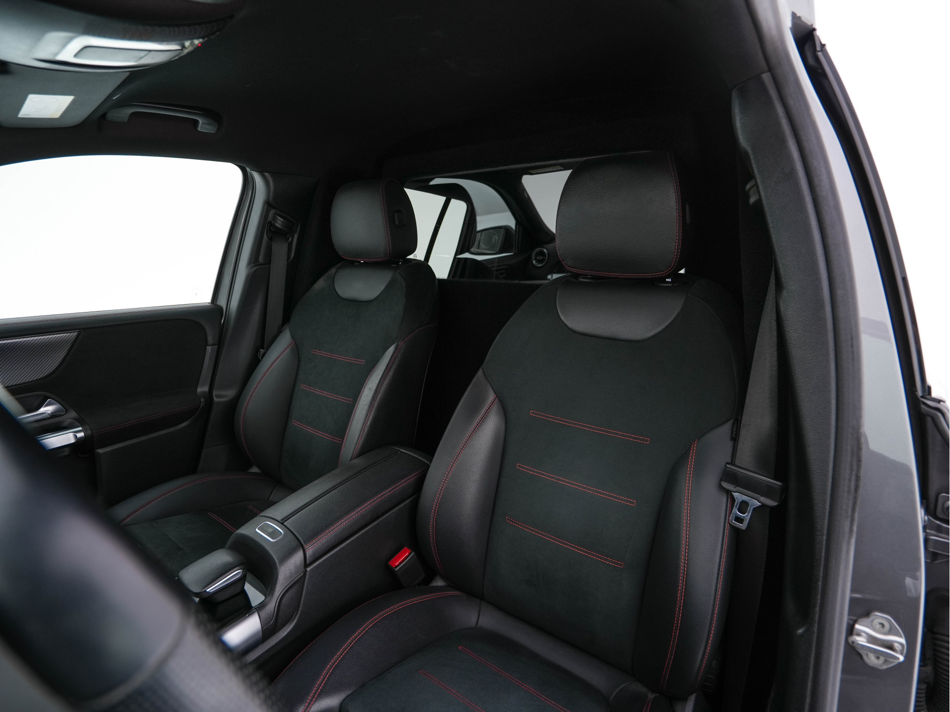 Mercedes-Benz GLB 200 d ( VAN ) Premium AMG-Sport-Pack Aut. *LEATHER-MICROFIBRE | FULL-LED | AMBIENT-LIGHT | WIDE-SCREEN-DIGICOCKPIT | HEATED-SPORTSEATS | KEYLESS | NAVI-FULLMAP | DAB+ | ECC | PDC | CRUISE | 19''ALU*