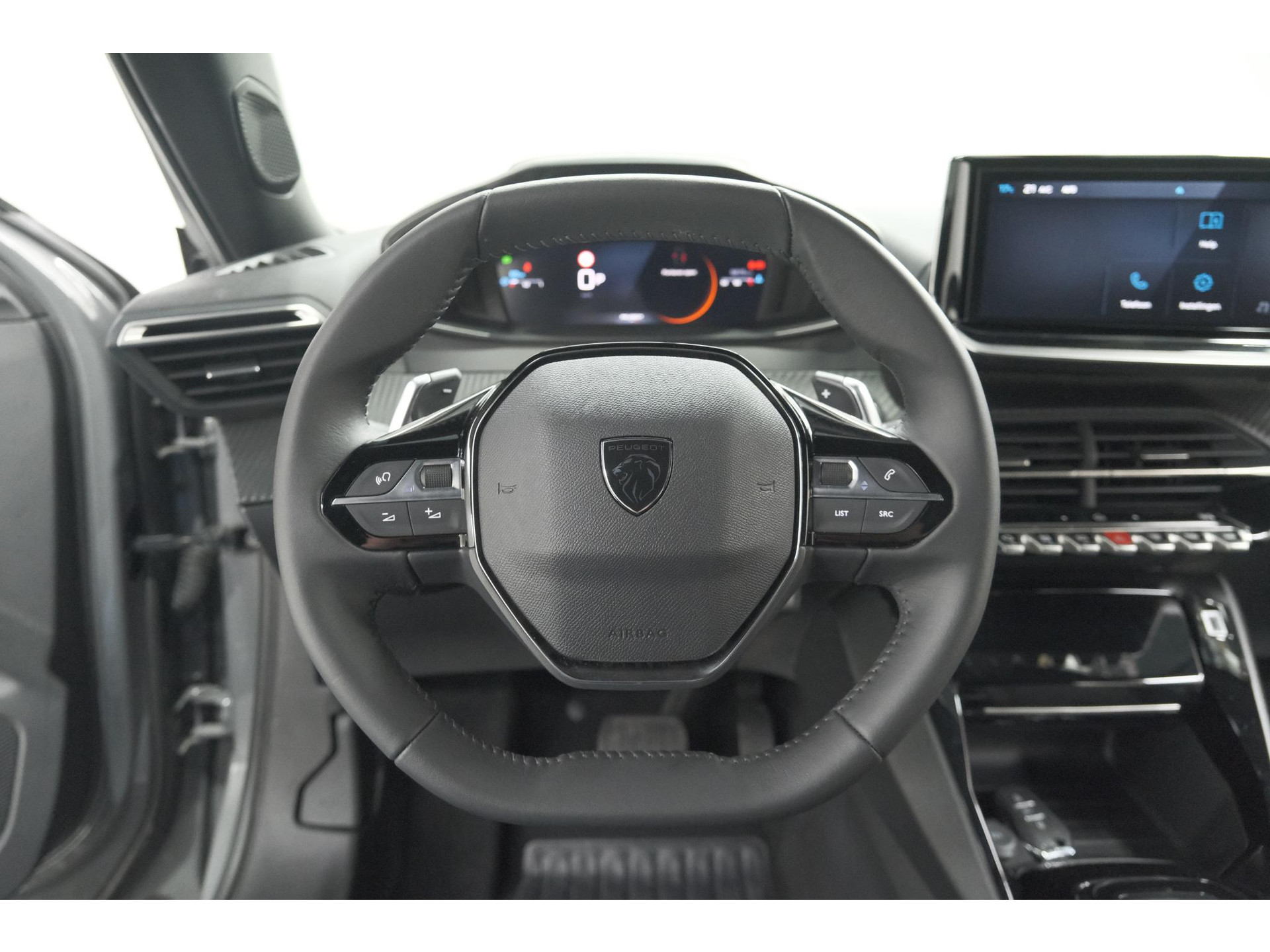 Peugeot 2008 PureTech 130 EAT8 Allure | 100% Benzine | Parkeersensoren Voor + Achter | Apple CarPlay | Climate Control