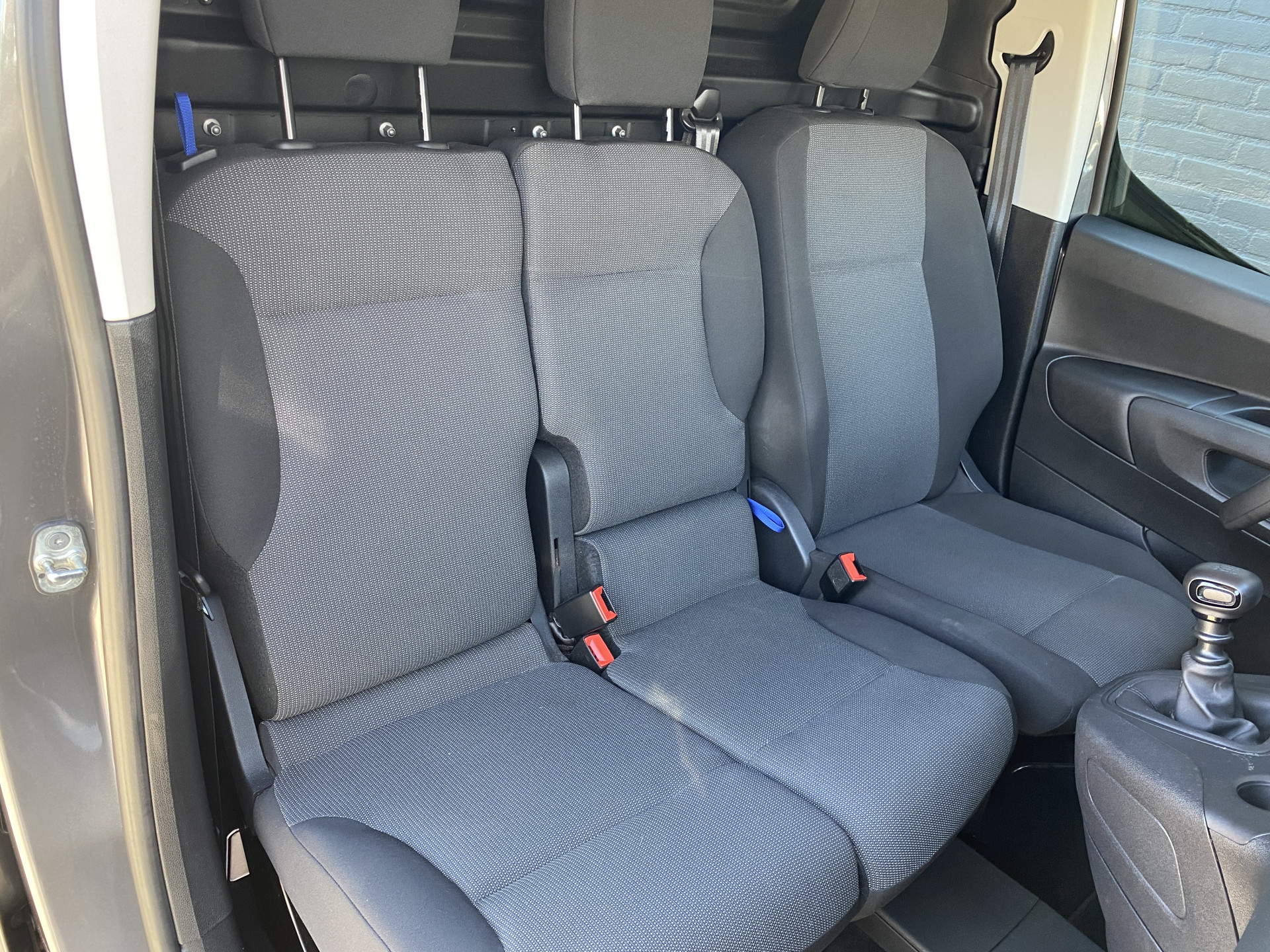 Citroën Berlingo 1.5 BlueHDi 100 S&S L1 | apple carplay | trekhaak | schuifdeur | airco | houten laadvloer | 3 persoons | excl. BTW