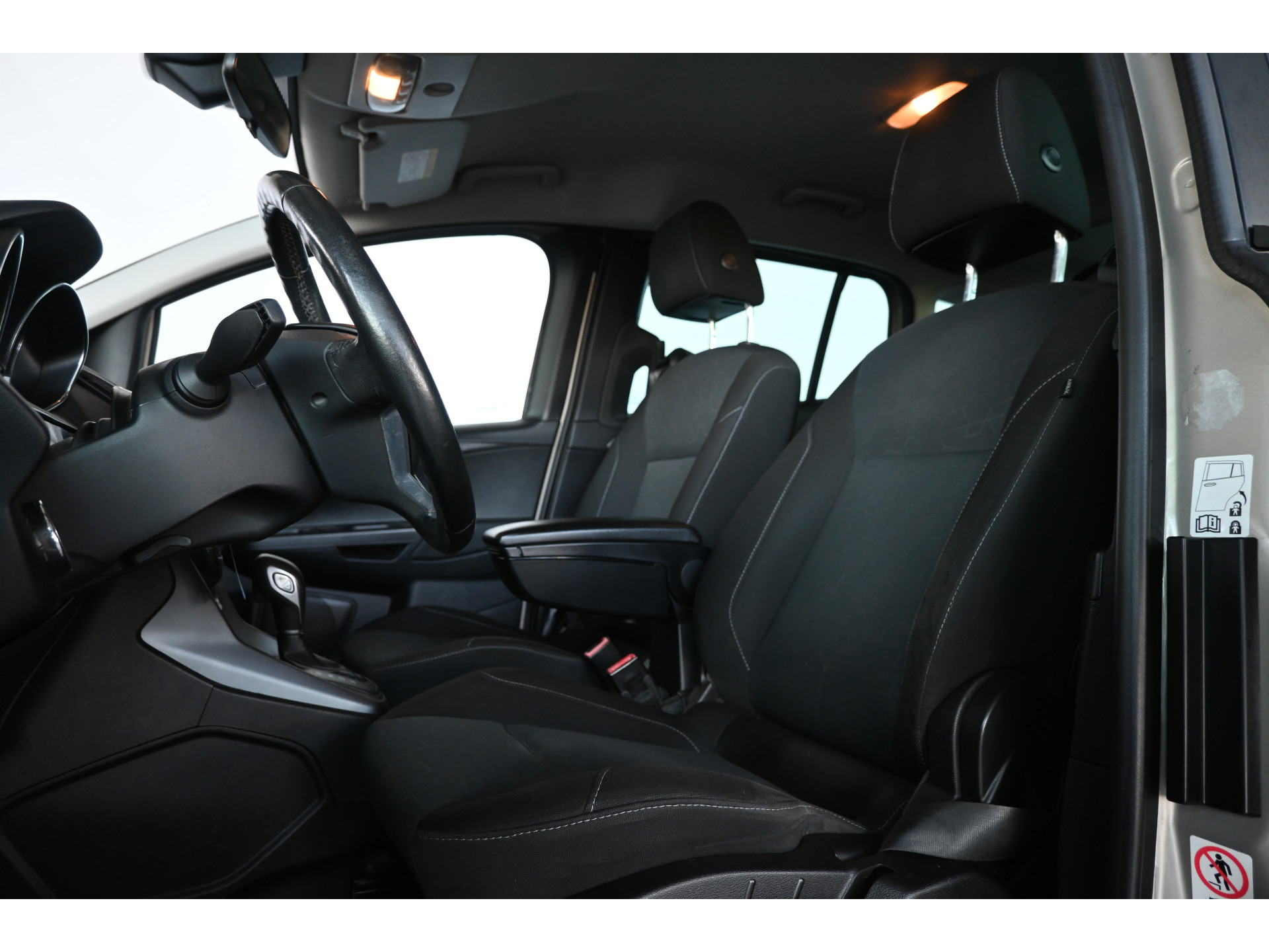 Ford B-Max 1.6 TI-VCT Titanium Automaat Airco Trekhaak Dealer Onderhouden! Inruil Mogelijk!