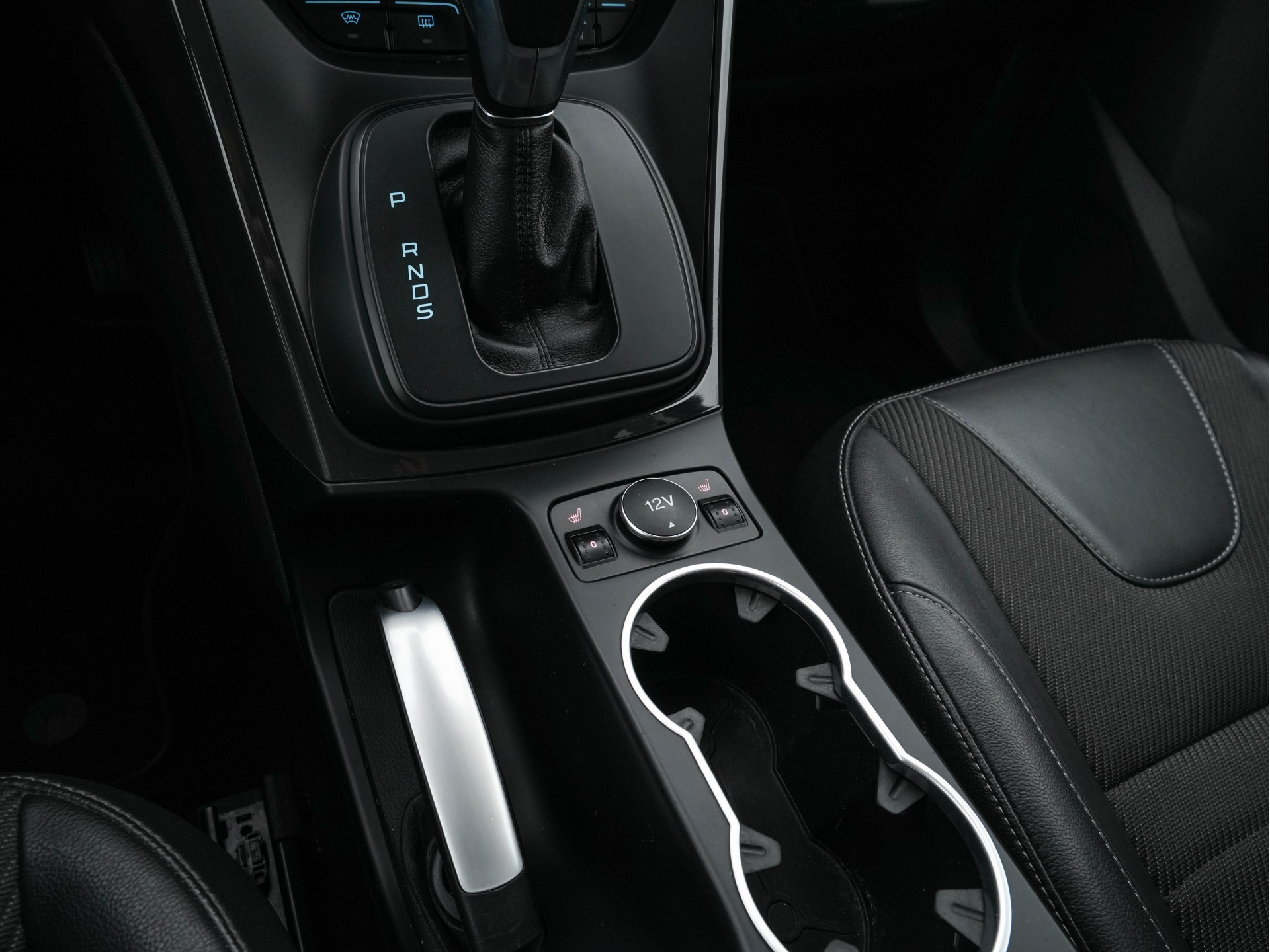 Ford Kuga 1.5 Titanium-Plus Styling-Pack AWD Aut.*LEATHER-FABRIC | XENON | SONY-AUDIO | BLIND-SPOT | KEYLESS | NAVI-FULLMAP | CAMERA | HEATED-SPORT-SEATS | ECC | LANE-ASSIST | PDC | CRUISE | TOWBAR | 19''ALU*