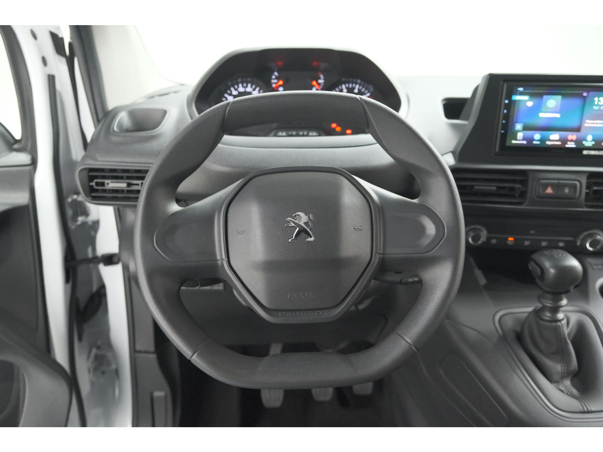 Peugeot Partner 1.5 BlueHDi 100 S&S L1 | Trekhaak | Camera | Apple Carplay | Laadruimte-Pakket