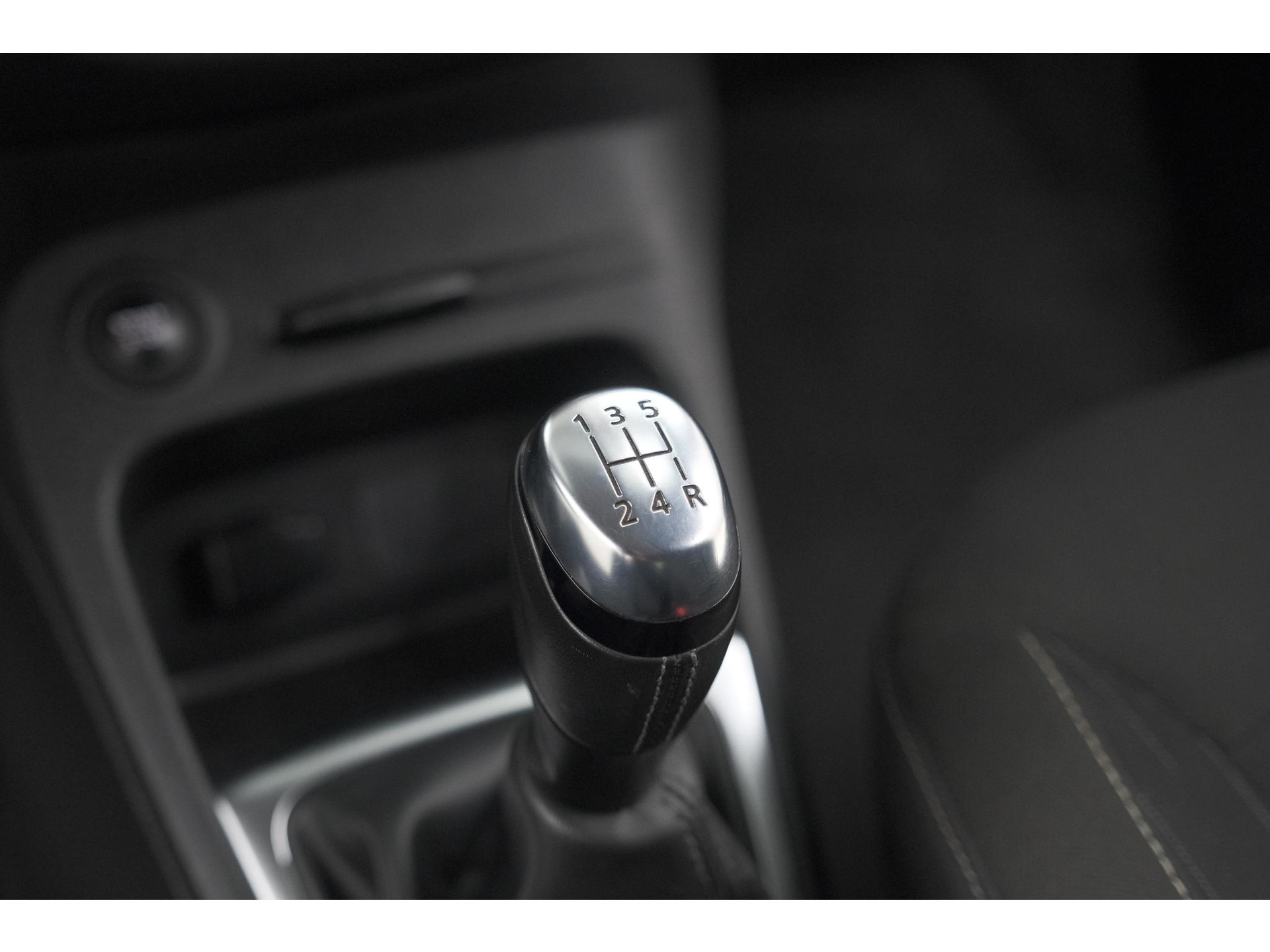 Renault Captur TCe 90 Limited | Trekhaak | Navigatie | Parkeersensoren