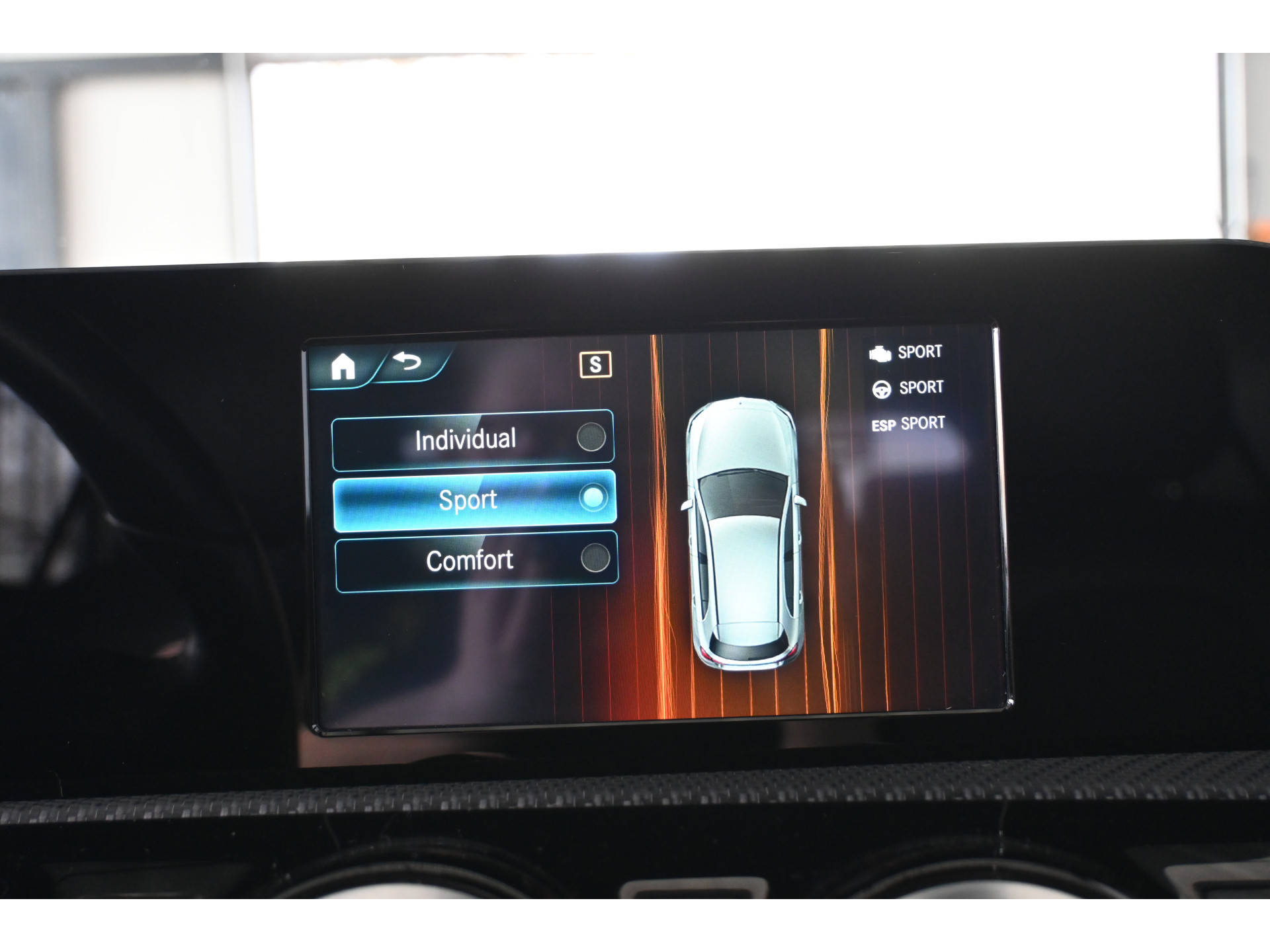 Mercedes-Benz A-klasse 160 AMG Clima High-performance LED-koplampen Navigatie Cruise Control Rijklaarprijs! Inruil Mogelijk!