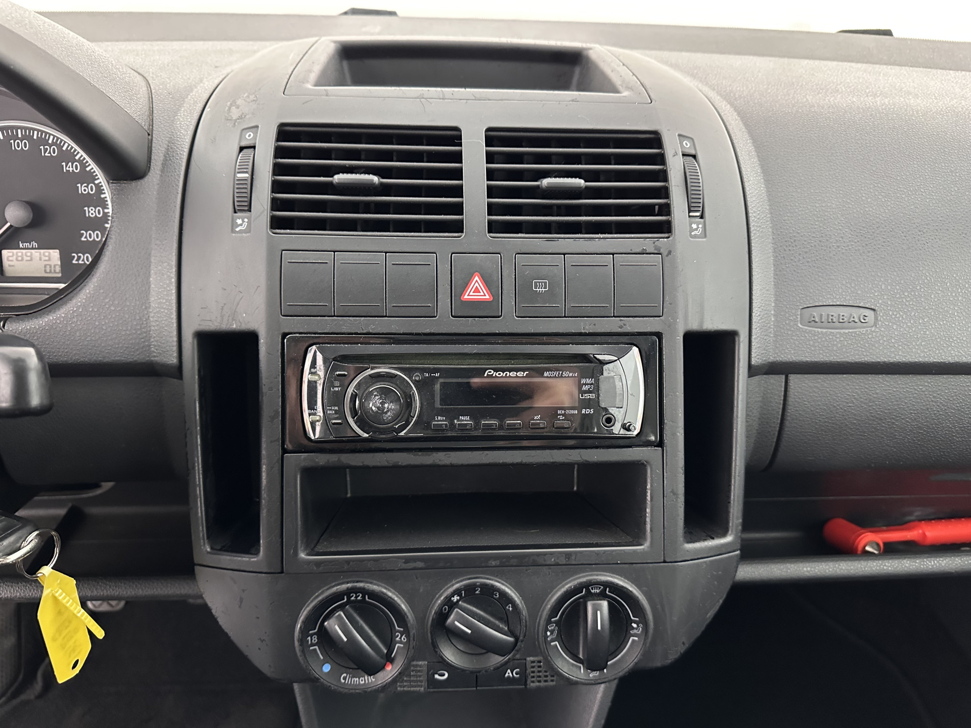 Volkswagen Polo 1.2 Optive *AIRCO | RADIO | SPORT-SEATS | 17''ALU*