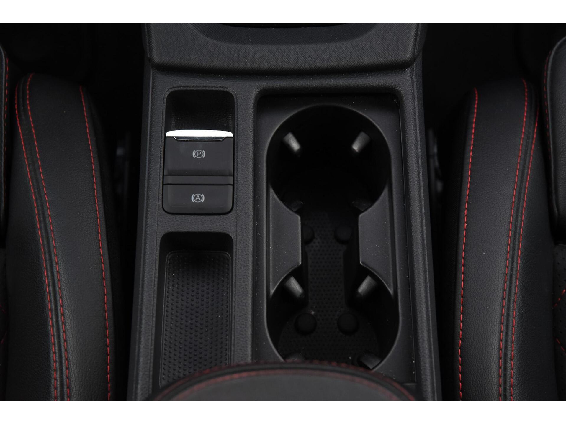 Skoda Octavia Combi RS iV 245PK Pano Matrix HUD