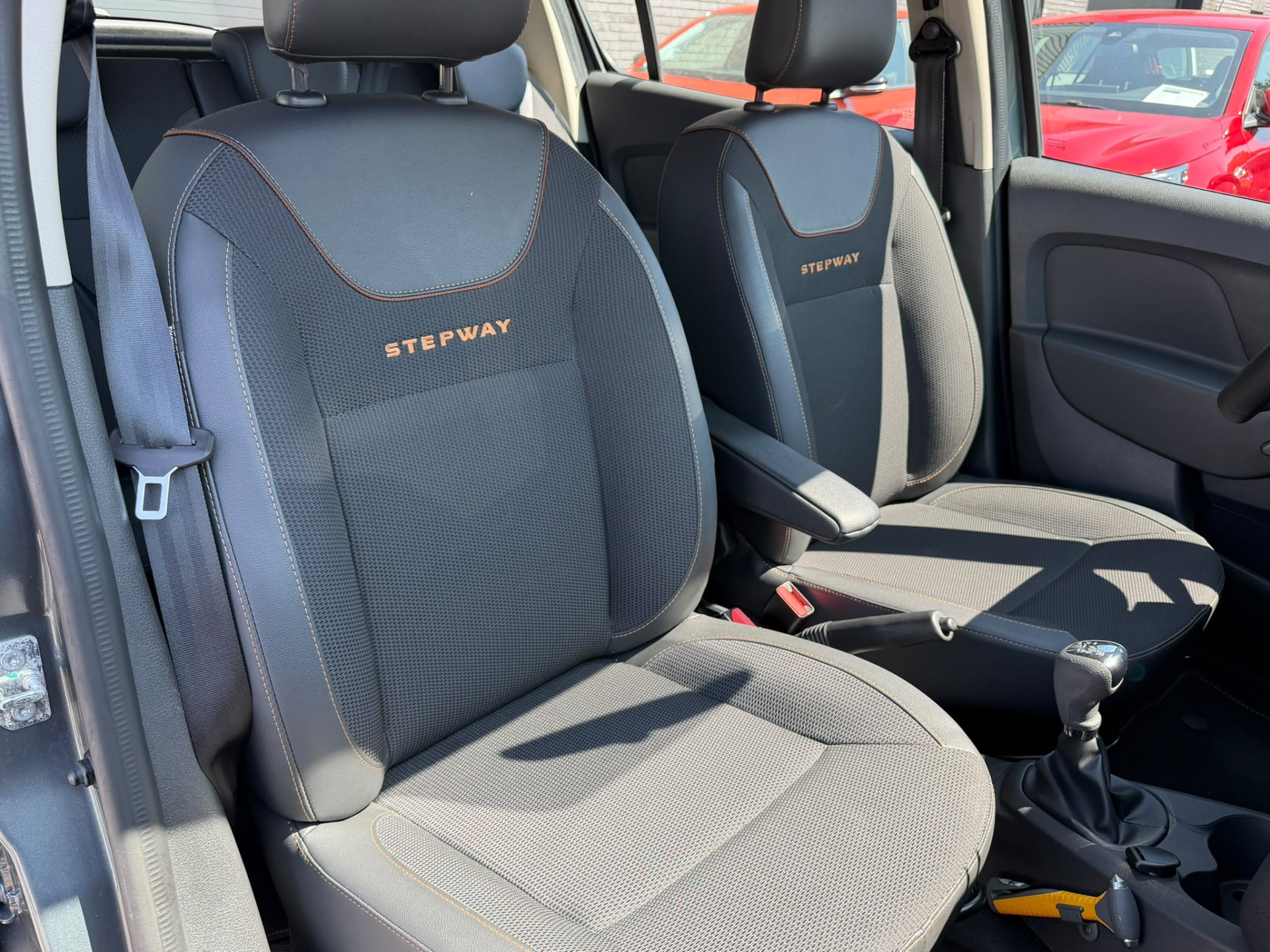 Dacia Sandero 0.9 TCe SL Stepway | 1E EIGENAAR | AUTOMAAT | 3/6 OF 12 MND GARANTIE | NAVI | CAMERA |