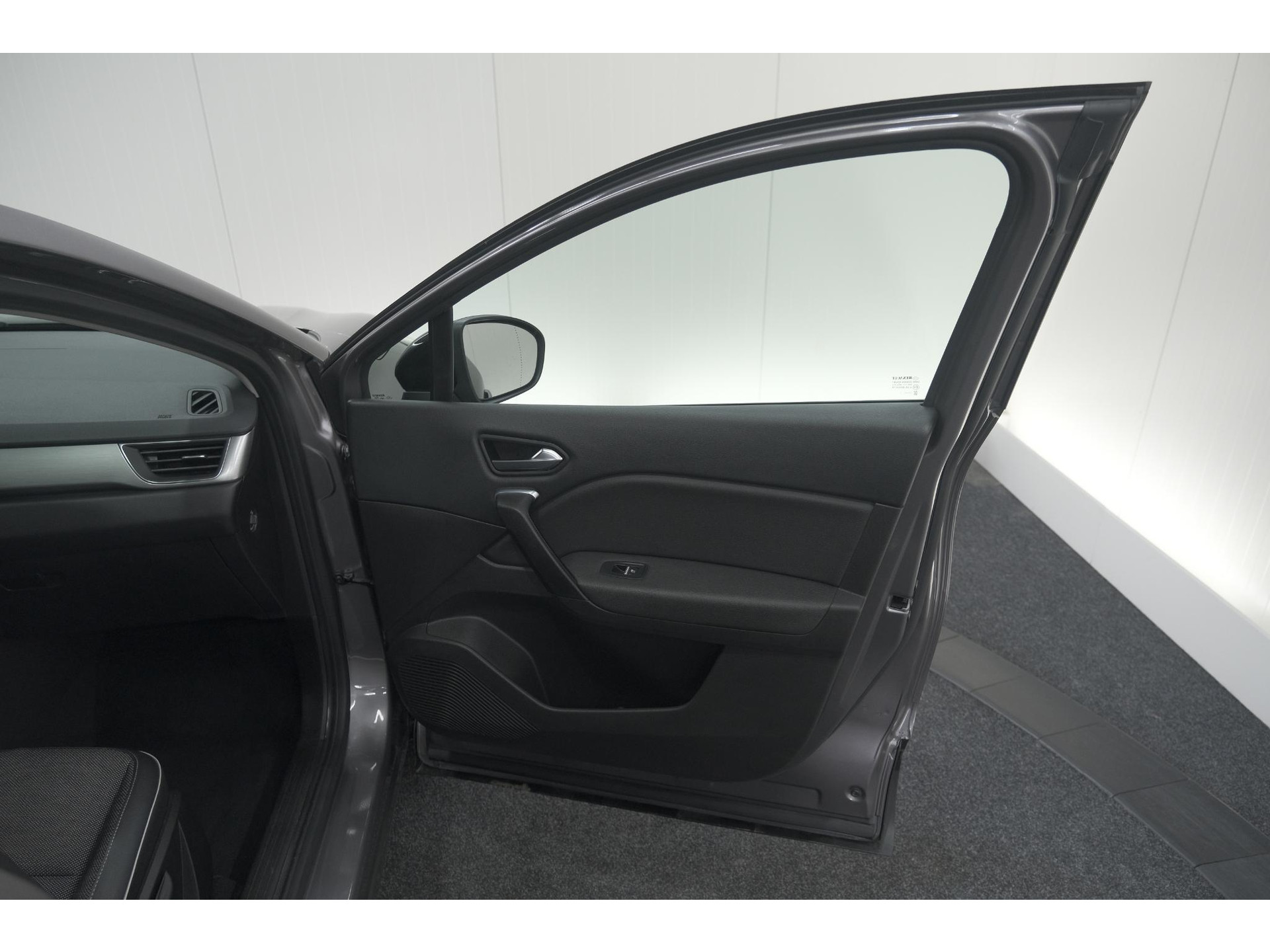 Renault Captur 1.6 E-Tech Plug-in Hybrid 160 Intens | Parkeersensoren | Apple Carplay | Navigatie | Climate Control