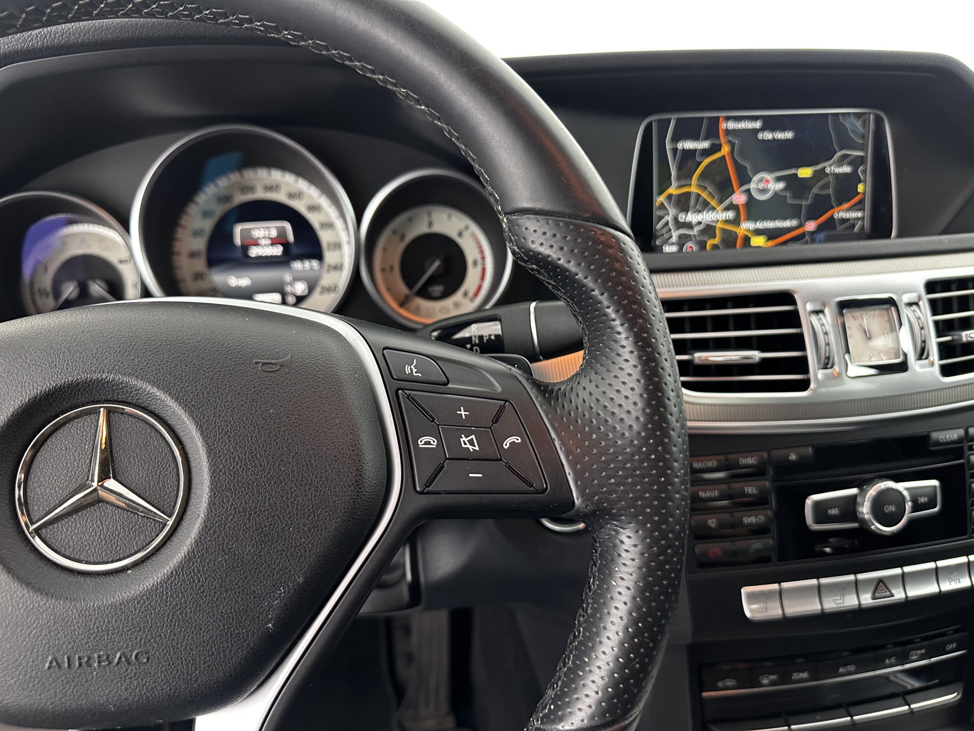 Mercedes-Benz E-klasse 300 BlueTEC HYBRID Avantgarde Aut. *NAVI-FULLMAP | LEATHER -MICROFIBRE | ECC | PDC | CRUISE | COMFORT-SEATS | 17"ALU*