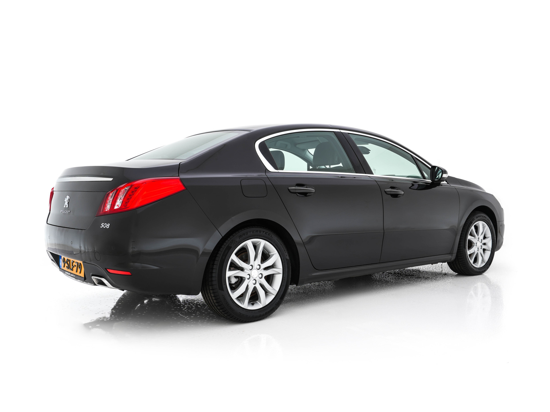 Peugeot 508 2.0 HDi Blue Lease Premium Hybrid4 Aut. *HEAD-UP | LEATHER-FABRIC | XENON | JBL-AUDIO | SHIFT-PADDLES | COMFORT-SEATS | KEYLESS | NAVI-FULLMAP | ECC | PDC | CRUISE | 17''ALU*