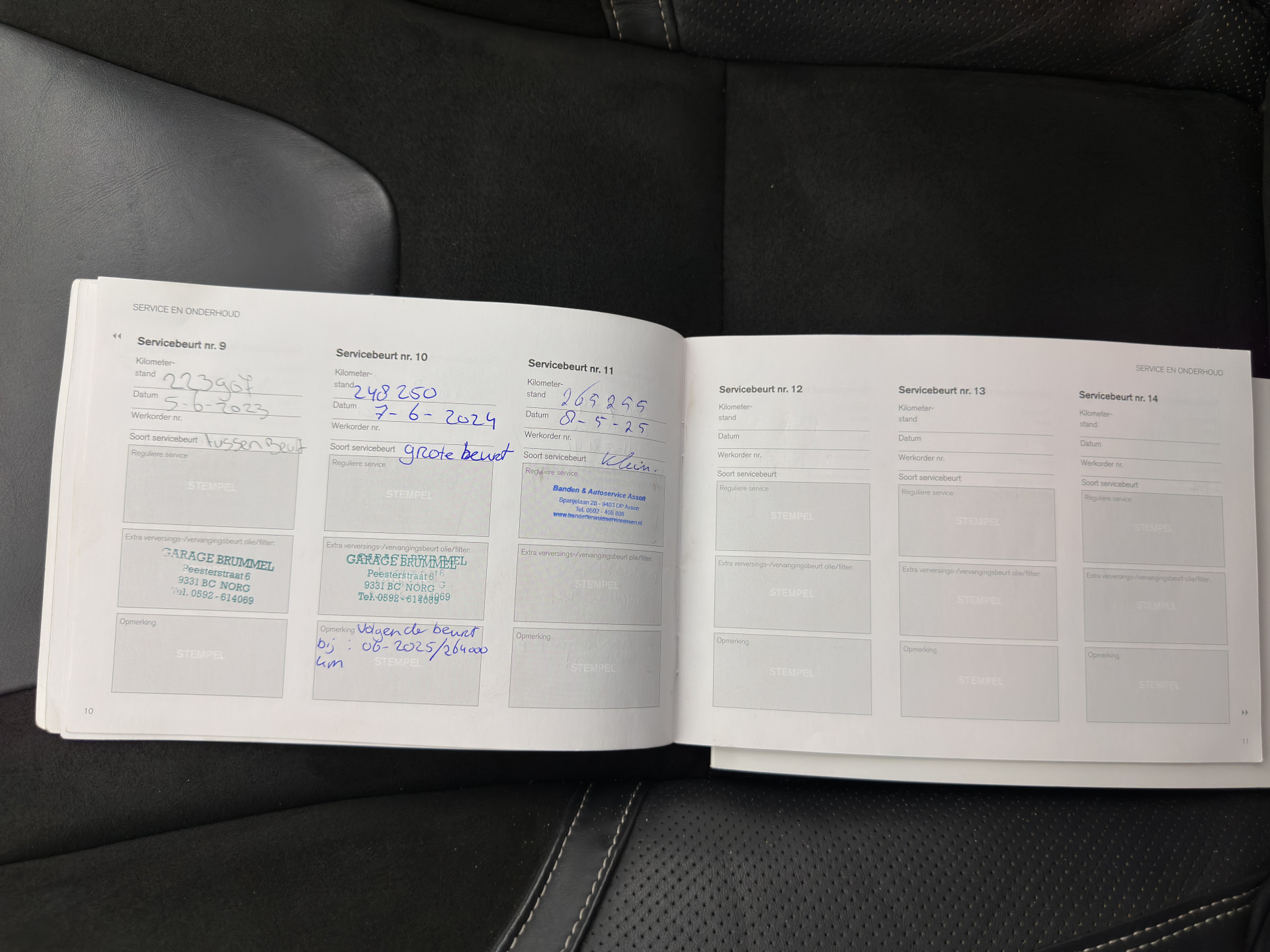 Volvo V60 2.4 D6 Twin Engine R-Design Aut. *PANO | LEATHER-ALCANTARA | BI-XENON | MEMORY-PACK | HEATED-COMFORTSEATS | NAVI-FULLMAP | CAMERA | PRIVACY-GLASS | ECC | PDC | CRUISE | 18''ALU*