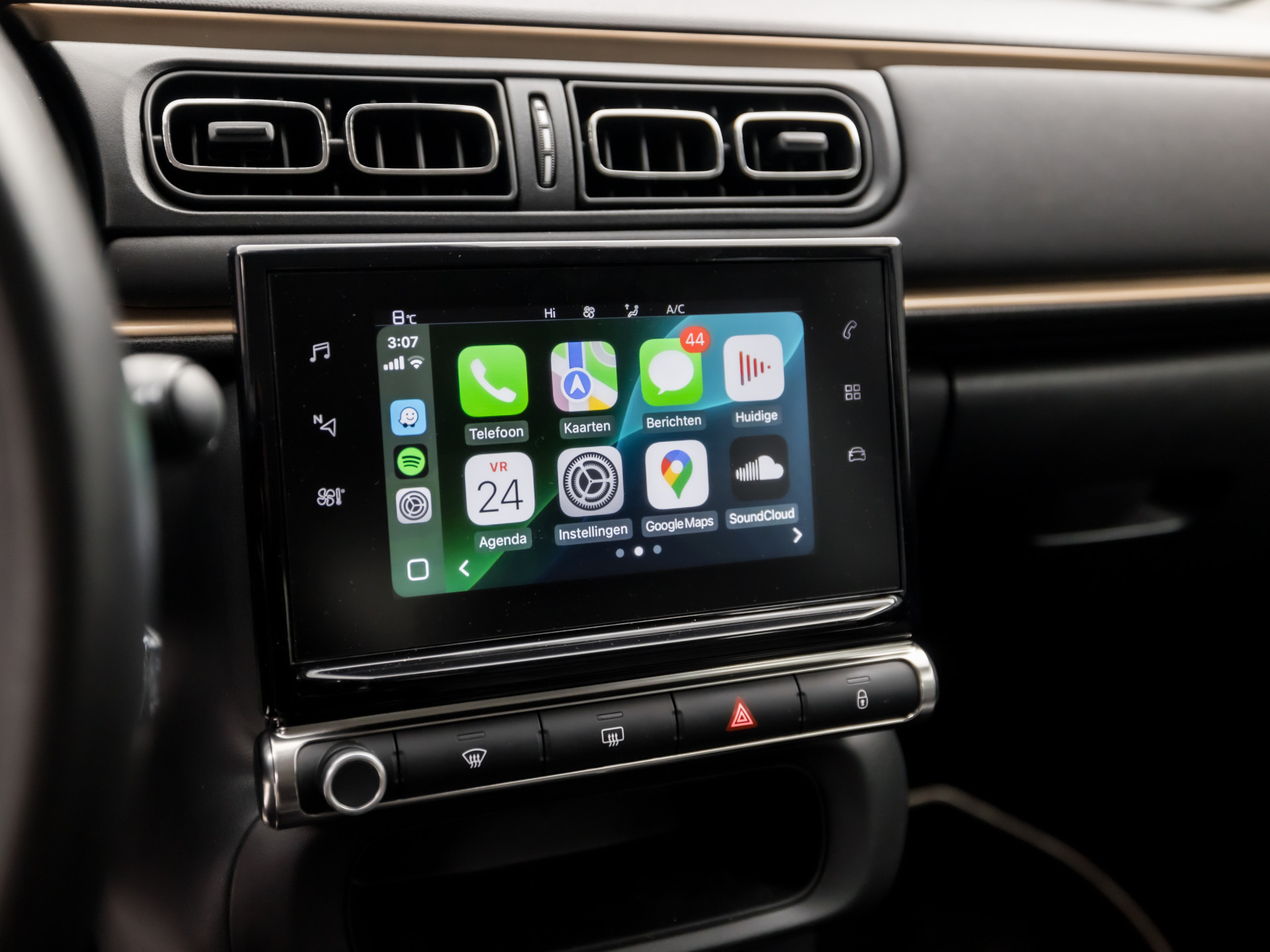 Citroën C3 1.2 PureTech S&S Origins (APPLE CARPLAY, NAVIGATIE, 360 CAMERA, LANE ASSIST, SPORTSTOELEN, LM VELGEN, PARKEERSENSOREN, CRUISE, NIEUWE APK, NIEUWSTAAT)