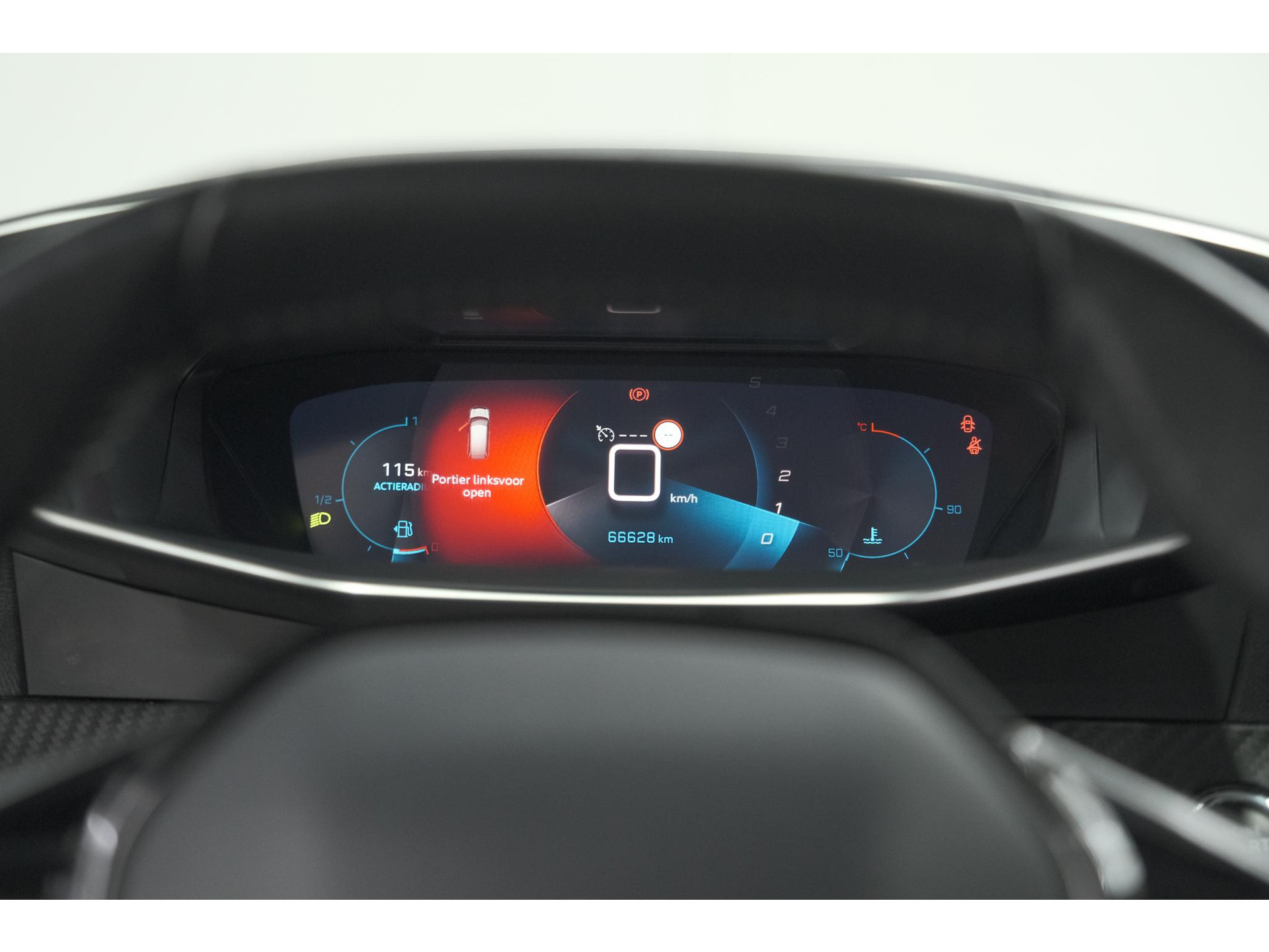 Peugeot 2008 PureTech 130 Allure | Camera | Stoelverwarming | Apple Carplay | Parkeersensoren voor + Achter