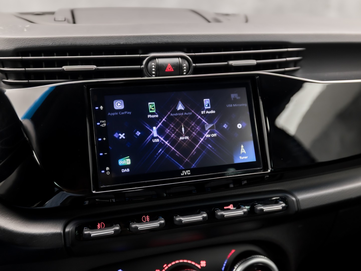 Alfa Romeo Giulietta 1.7 TBi Quadrifoglio Verde Sport 235Pk (APPLE CARPLAY, CLIMATE, GETINT GLAS, SPORTSTOELEN, LEDER, CRUISE, NIEUWSTAAT)