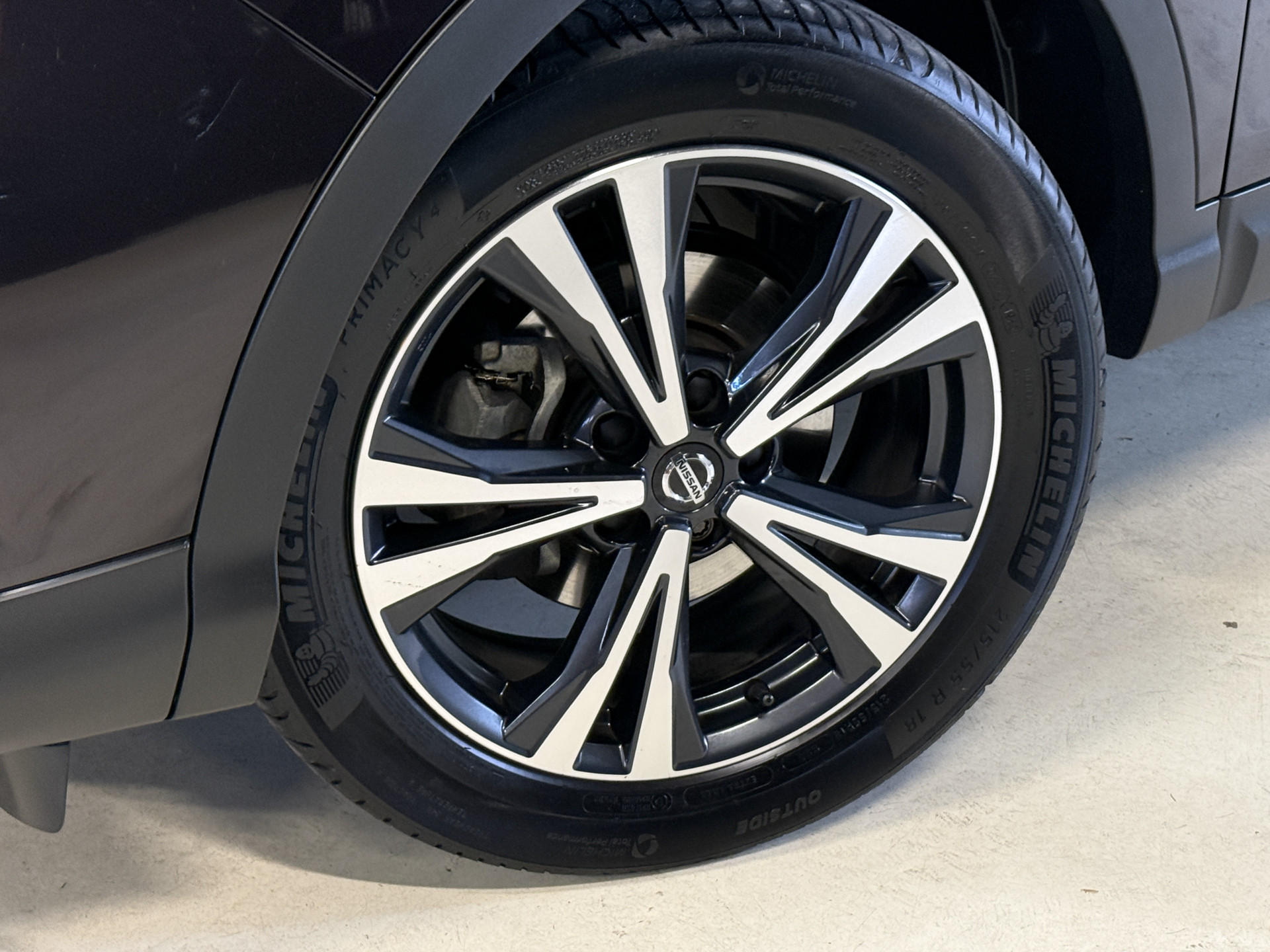 Nissan Qashqai 1.3 DIG-T Design Edition | Panoramadak | Trekhaak | 360 Camera