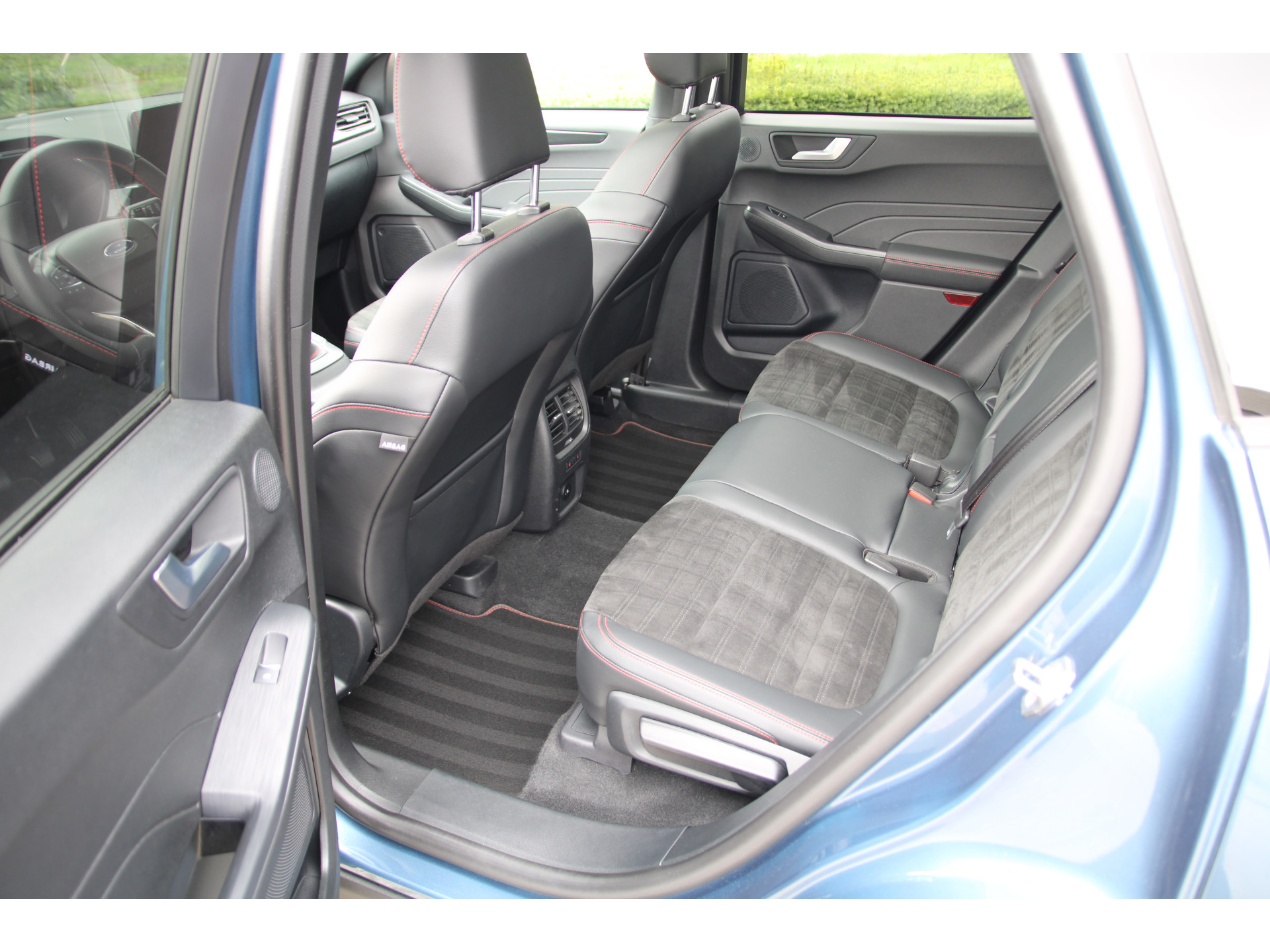 Ford Kuga 1.5 EcoBoost 150 PK ST-Line X TREKHAAK | PANORAMADAK | HEAD-UP