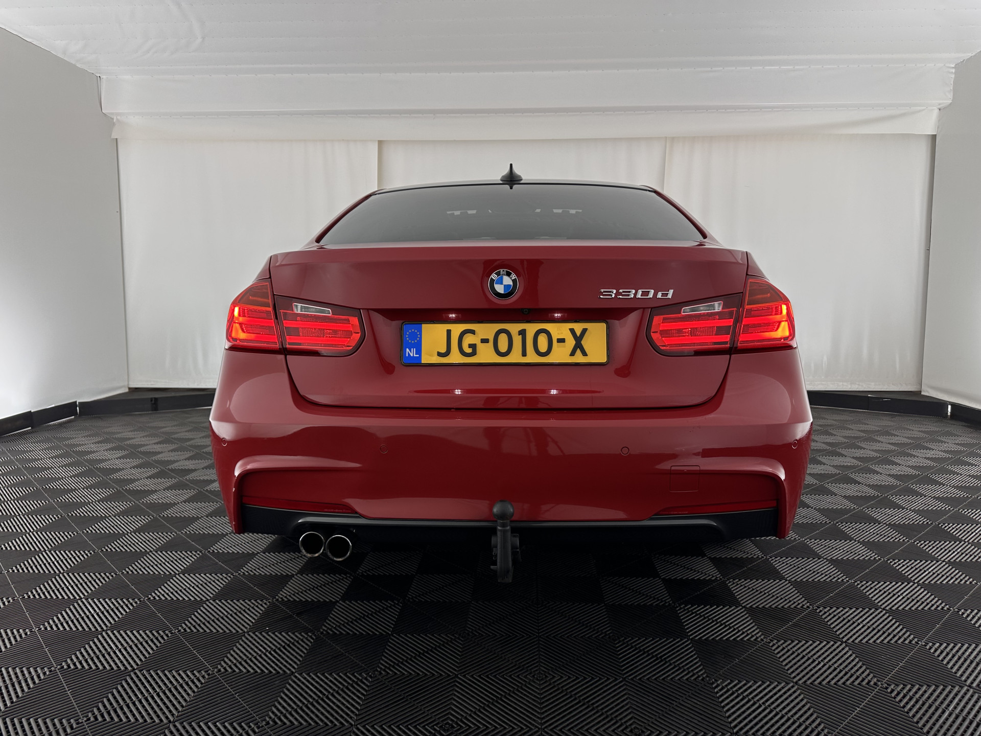 BMW 3-serie 330d M-Sportpack High Executive Aut. *PANO | LEATHER | XENON | ADAPTIVE-CRUISE | HARMAN/KARDON | MEMORY-PACK | BLINDSPOT | HEATED-SPORTSEATS | CAMERA | DAB | KEYLESS | ECC | HEAD-UP | PDC | SHIFTPADDLES | TOWBAR |  18''ALU