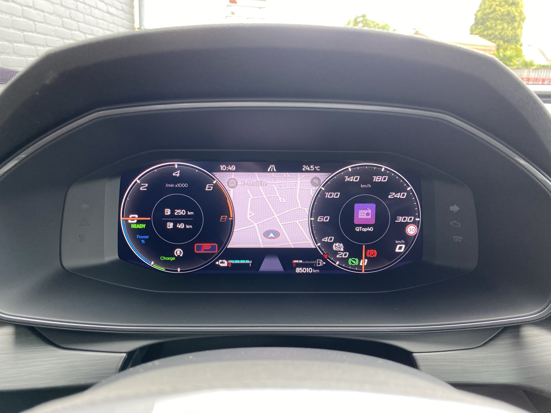 CUPRA Formentor 1.4 e-Hybrid Business 204 pk AUT. | 1e eigenaar | dealer onderh. | SOH 97% | navigatie | memory stoel | camera | stoel/stuurvw.