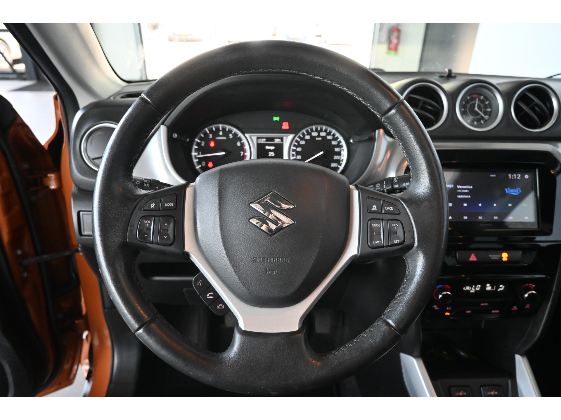 Suzuki Vitara 1.6 High Executive Clima Cruise Control Panoramadak Goed Onderhouden! Inruil Mogelijk!