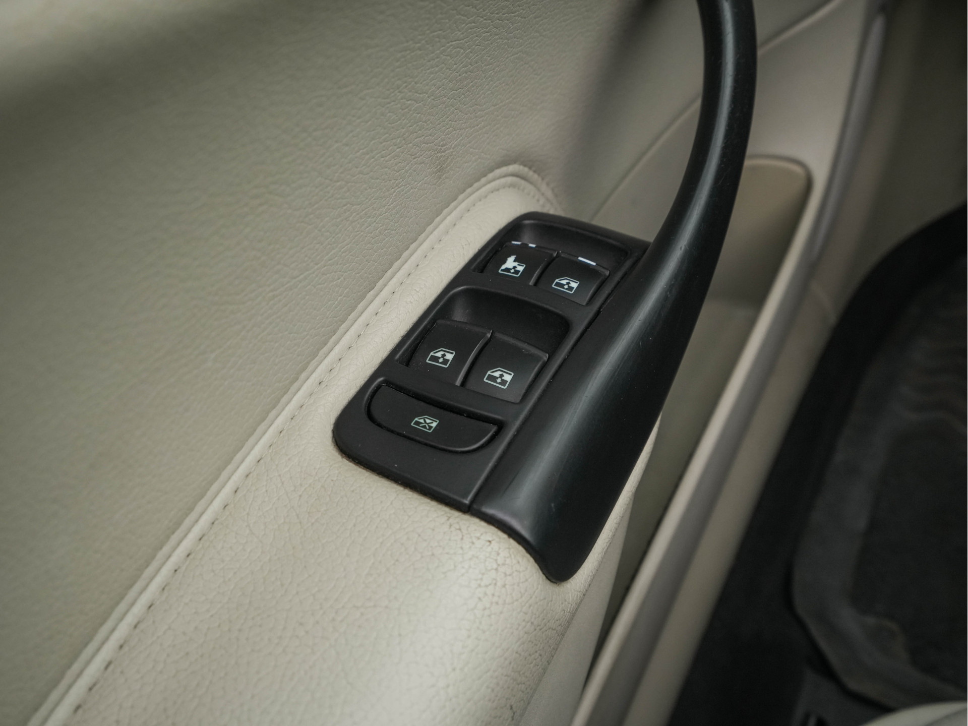 Saab 9-3 Cabrio 1.9 TiD Vector *NAVI-FULLMAP | NAPPA-LEATHER | ECC | PDC | CRUISE | HEATED-COMFORTSEATS | TOWBAR | 17''ALU*