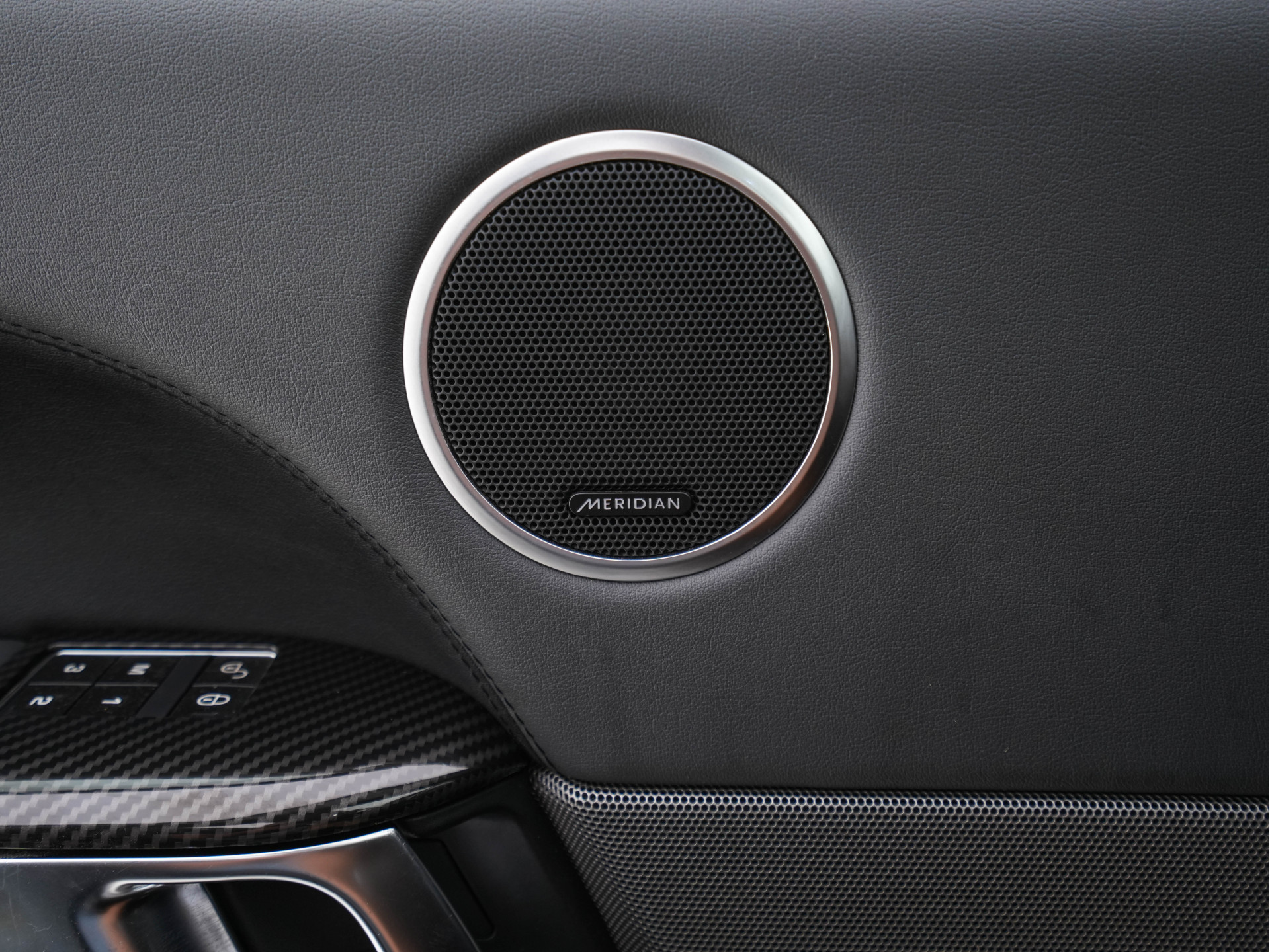 Land Rover Range Rover Sport 3.0 TDV6 HSE Dynamic Aut. *PANO | OXFORD-FULL-LEATHER | BI-XENON | NAVI-FULLMAP | MERIDIAN-AUDIO | CAMERA | AIR-SUSPENSION | MEMORY-PACK | KEYLESS | HEATED/COOLED-COMFORT-SEATS | TOWBAR | 21''ALU*