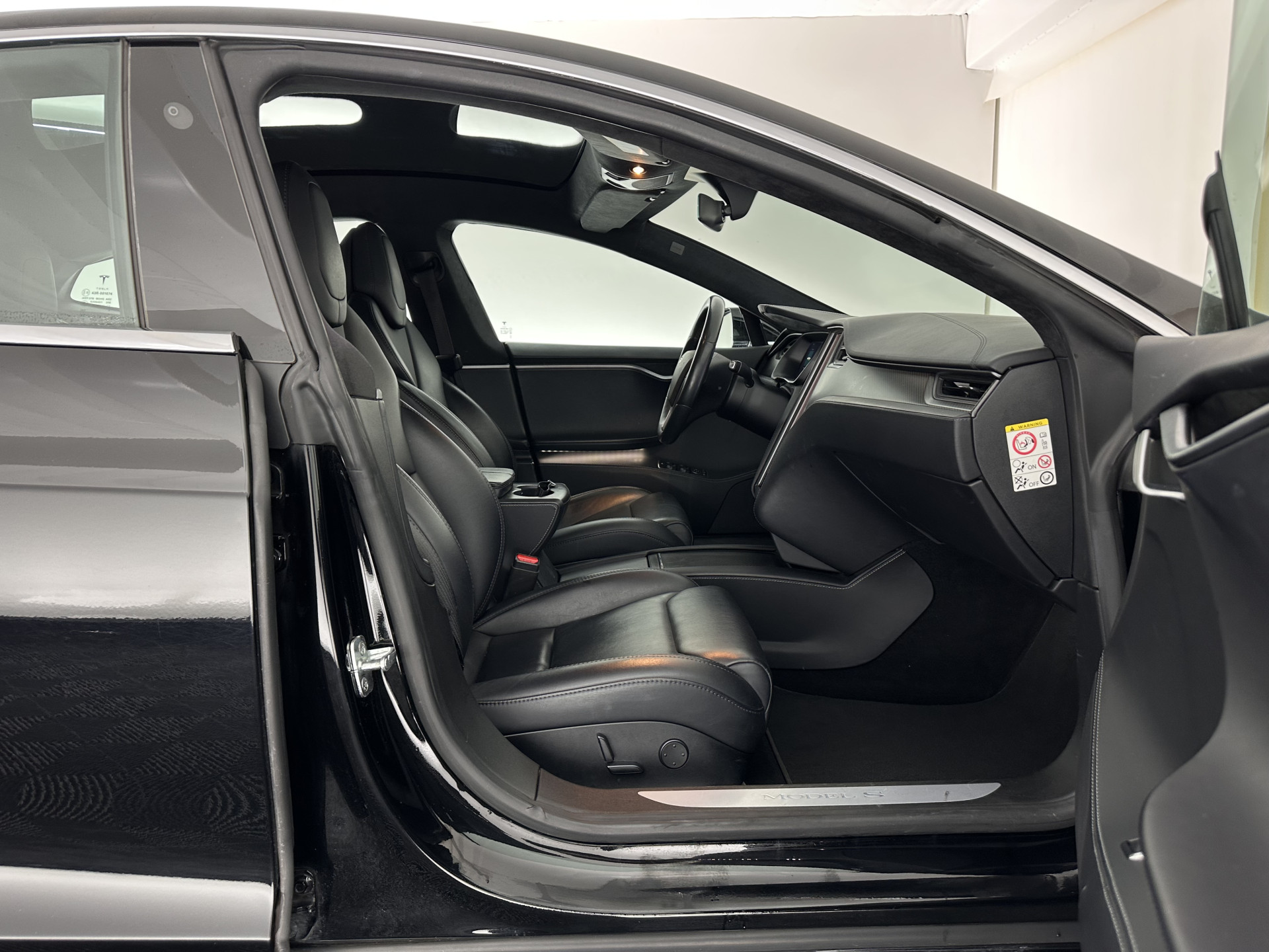 Tesla Model S 75D Base AWD [ 3-Fase-17kW ] {SOH-85%} (INCL-BTW) Aut. *PANO-WINDOW | LEATHER | AIR-SUSPENION | FULL-LED | NAVI-FULLMAP | KEYLESS | MEMORY-PACK | HEATED-COMFORTSEATS | DIGI-COCKPIT | CARBON-INLAY | AUTO-PILOT | 19"ALU*