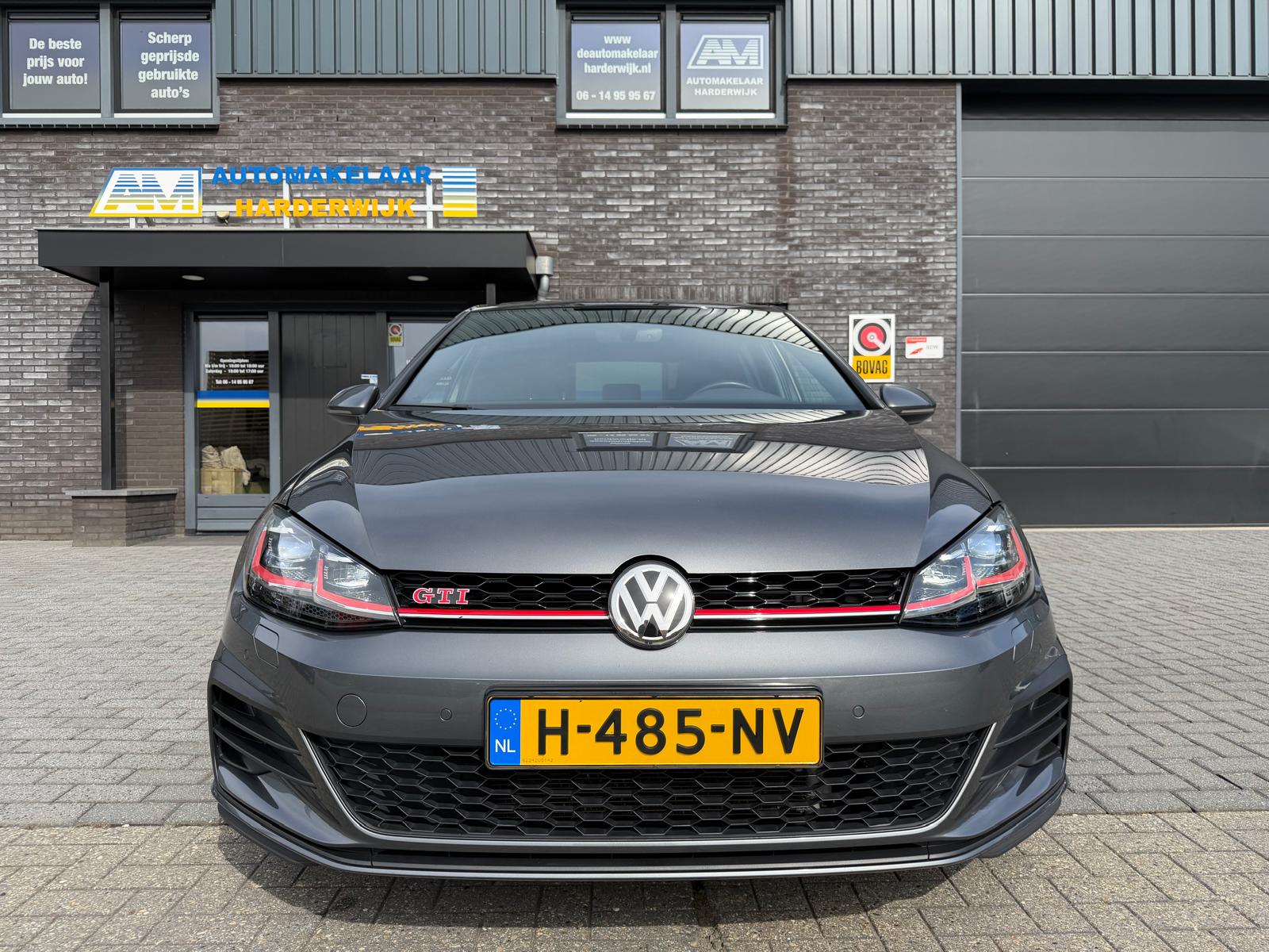 Volkswagen Golf 2.0 TSI GTI Performance | 3/6/12MND GARANTIE | PANO | LED | ACC | TREKHAAK | NAVI | STOELVERW. |