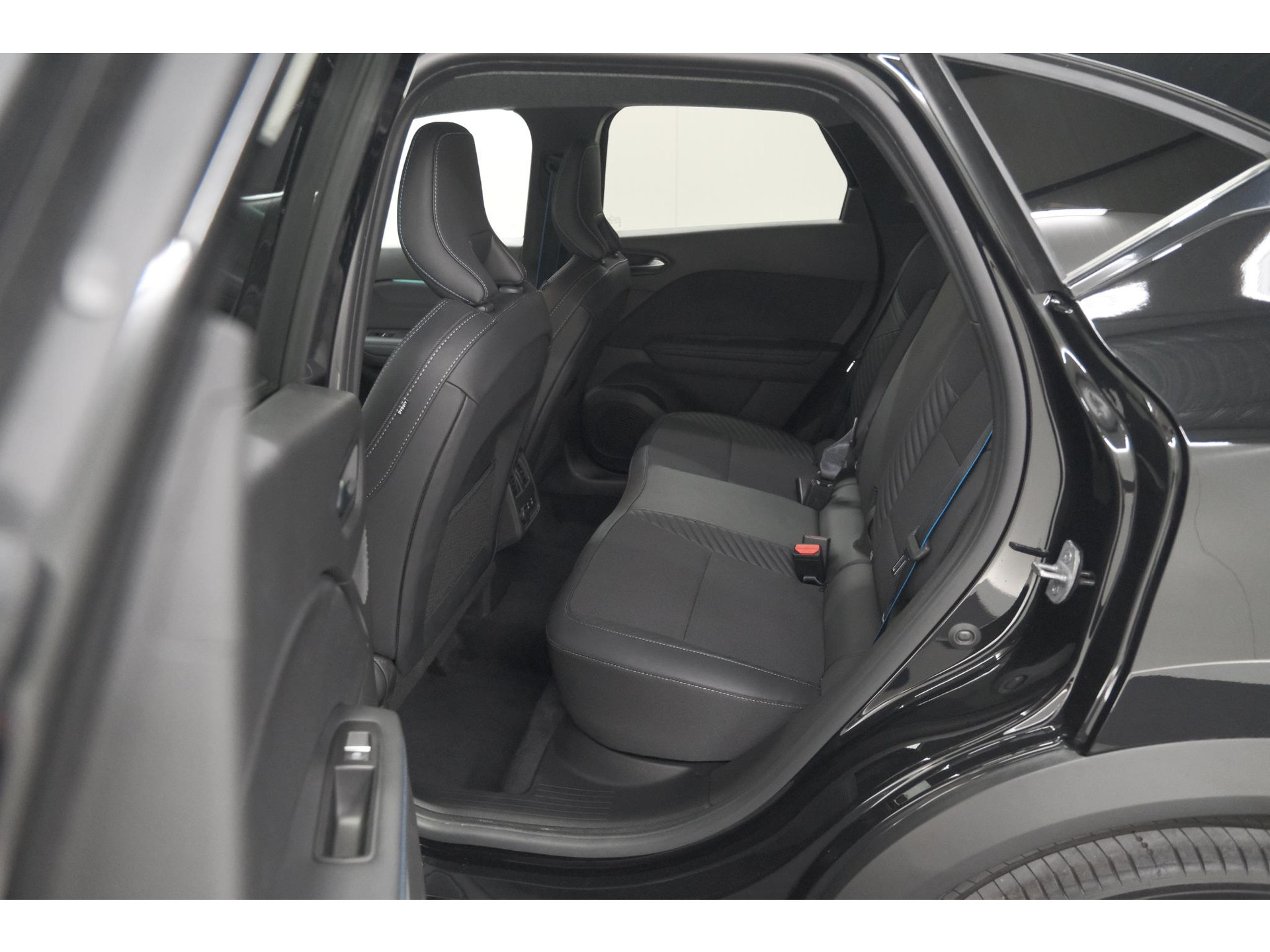Renault Captur 1.8 E-Tech Full Hybrid 160 Esprit Alpine | Rondom Camerazicht | Dodehoekdetectie | Adaptieve Cruise Control