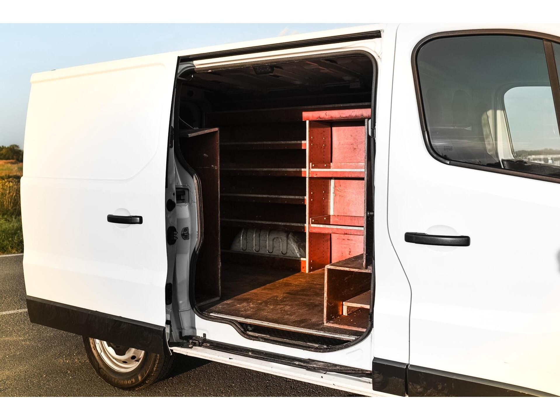 Renault Trafic 1.6 dCi T29 L1H1 Comfort Werklicht + Omvormer