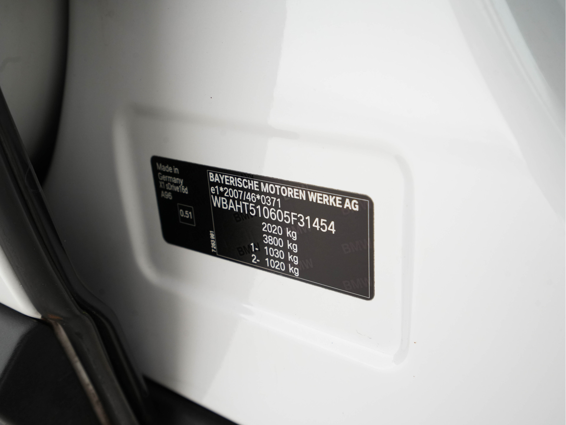 BMW X1 sDrive16d Centennial High Executive *LUXURY-LEATHER | NAVI-FULLMAP | HIFI-SOUND | FULL-LED | HEAD-UP | DAB | PRIVACY-GLASS | ECC | PDC | CRUISE | HEATED-COMFORTSEATS | TOWBAR | KEYLESS | 17"ALU*