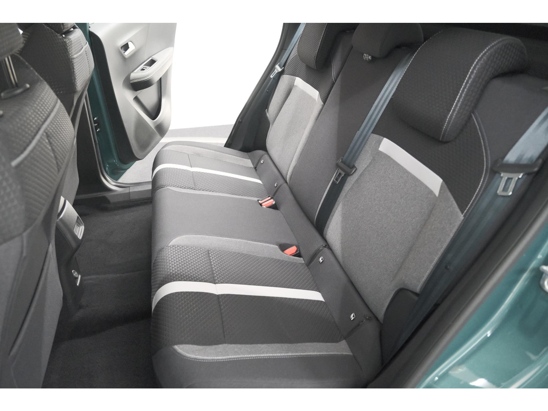 Opel Frontera Electric GS 44 kWh | 11 KW Laadfunctie | Camera | Dodehoekdetectie | Apple Carplay