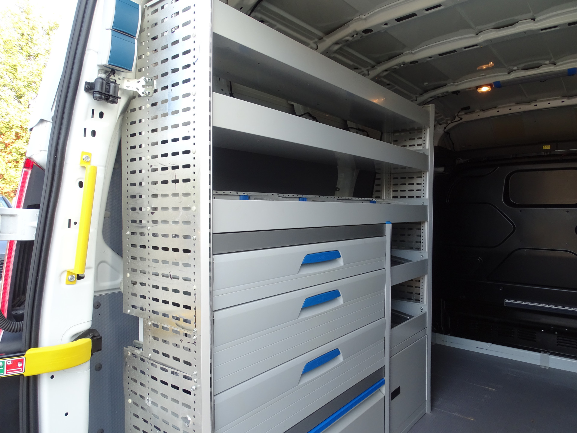 Ford Transit Custom Euro 6 | Sortimo inrichting + stroom