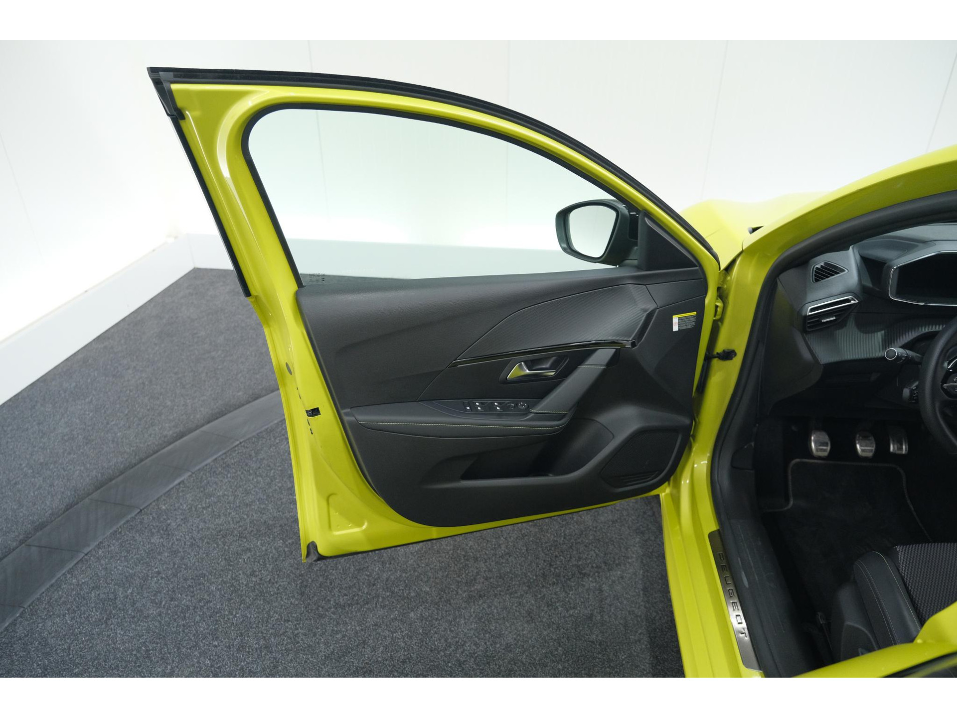 Peugeot 208 PureTech 100 GT | Camera | Apple Carplay | Parkeersensoren