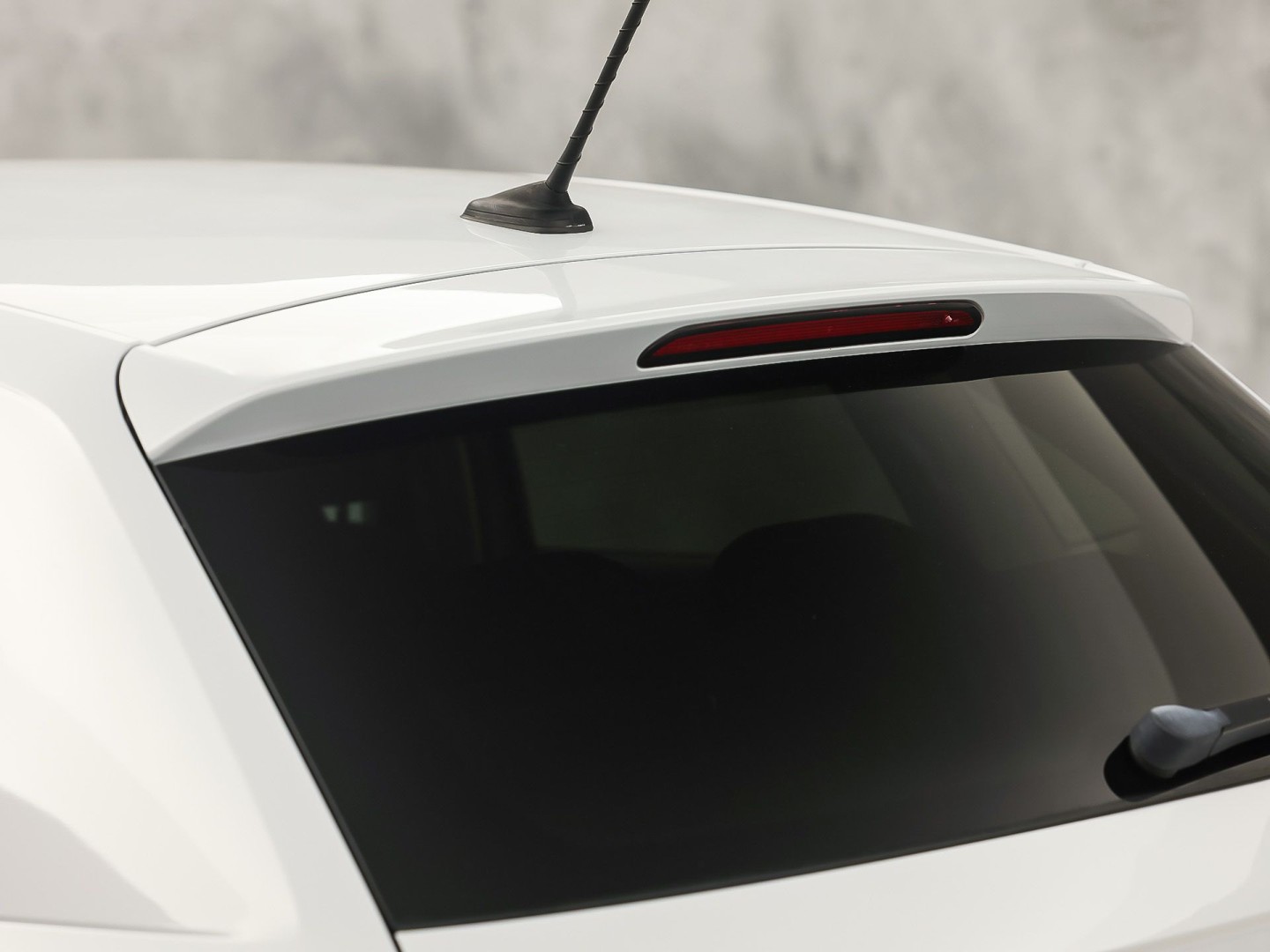 Volkswagen Polo 1.0 TSI Sportline Automaat (VIRTUAL COCKPIT, APPLE CARPLAY, GROOT NAVI, CLIMATE, CAMERA, STOELVERWARMING, SPORTSTOELEN, GETINT GLAS, KEYLESS START, ADAPTIVE CRUISE, NIEUWSTAAT)