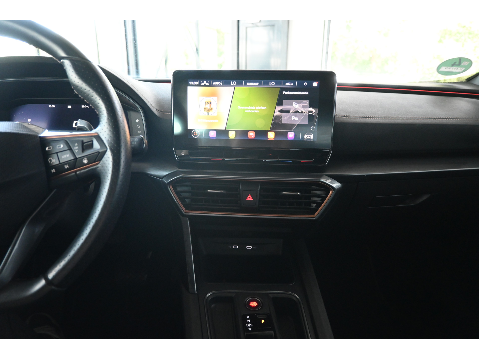 CUPRA Formentor 1.5 TSI Automaat Clima Adaptieve cruise Navigatie Apple carplay Trekhaak PDC Inruil mogelijk