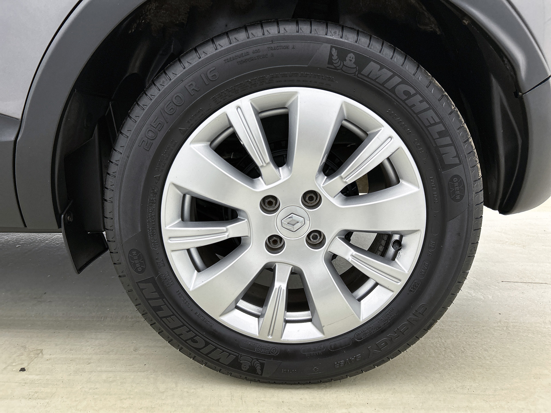Renault Captur TCe 120PK Expression | Parkeersensoren