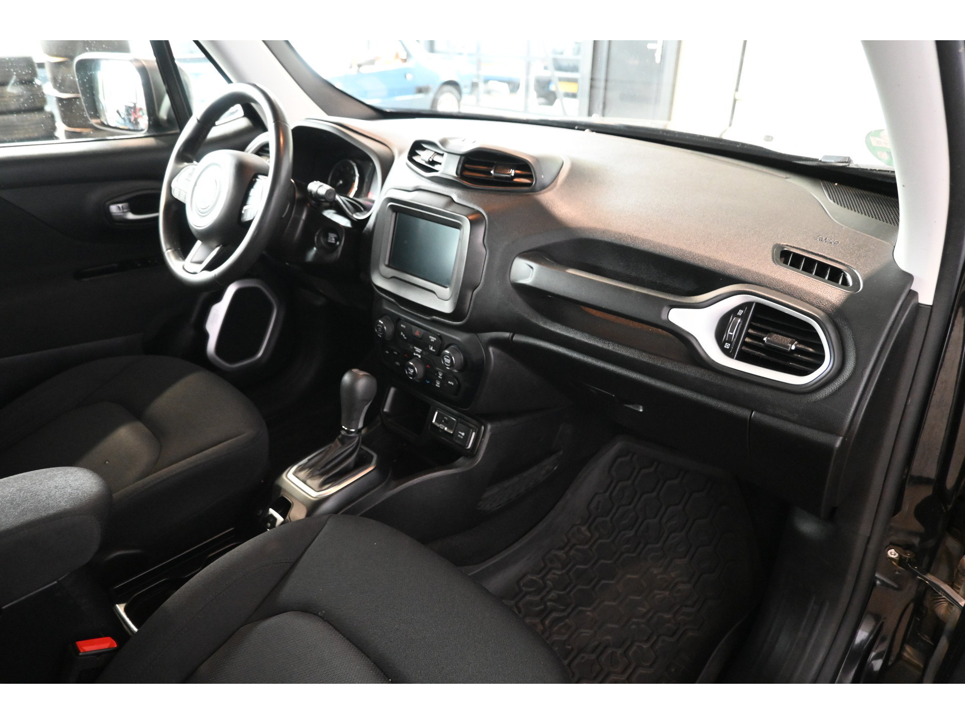Jeep Renegade 1.3T Limited Automaat Clima Carplay Cruise Control 1e Eigenaar Rijklaarprijs! Inruil Mogelijk!