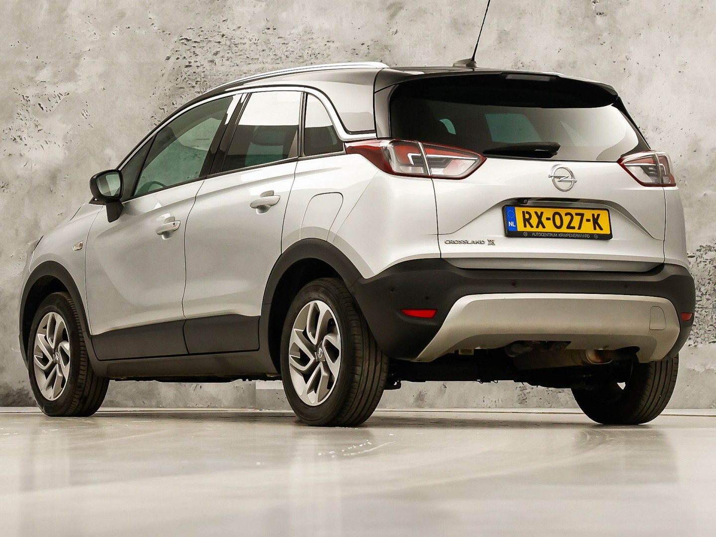 Opel Crossland X 1.2 Turbo Innovation (APPLE CARPLAY, GROOT NAVI, CLIMATE, 360 CAMERA, STUUR/STOELVERWARMING, SPORTSTOELEN, GETINT GLAS, CRUISE, NIEUWSTAAT)