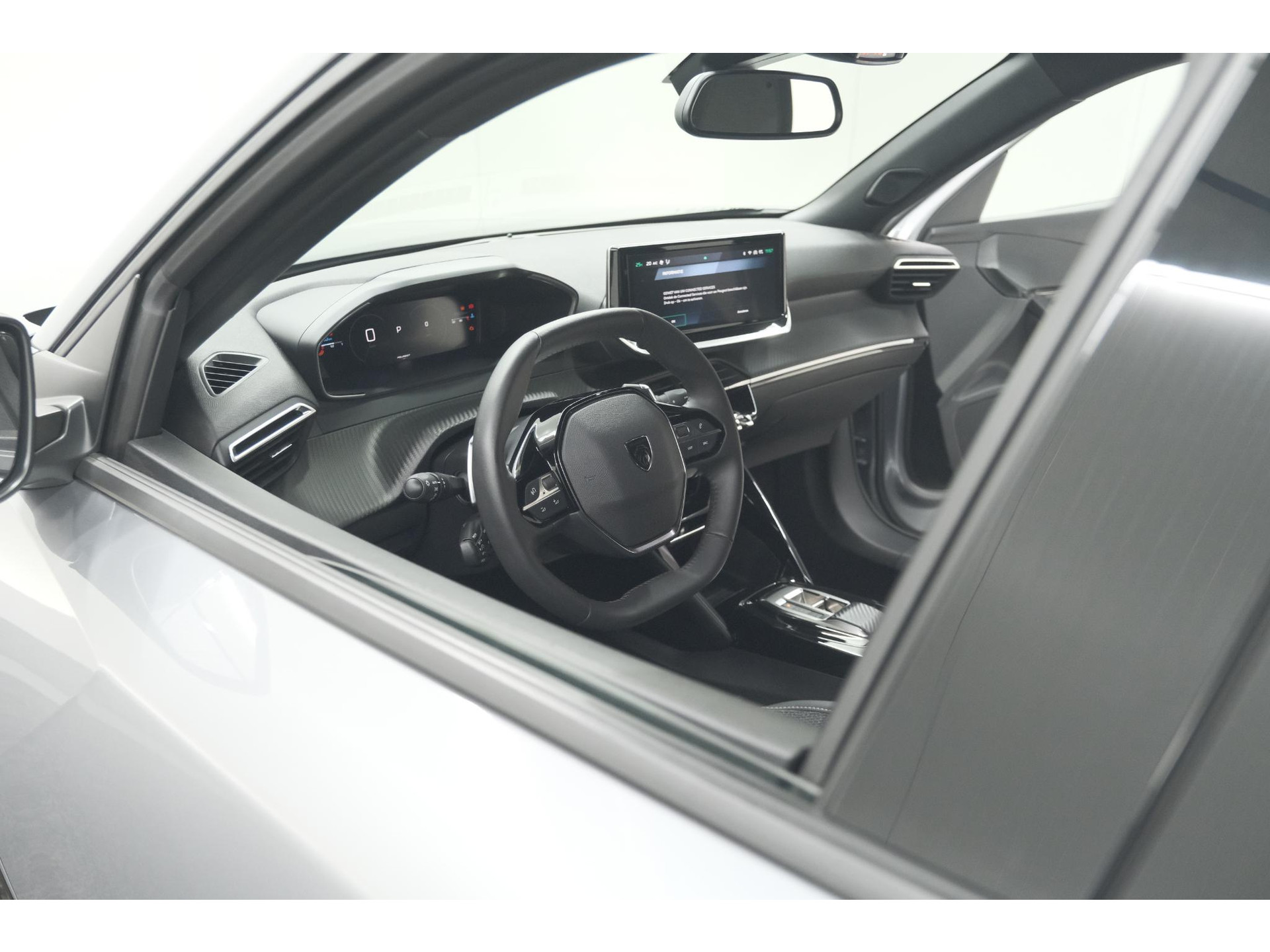 Peugeot 2008 PureTech 130 EAT8 Allure | Camera | Navigatie | Parkeersensoren | Apple Carplay