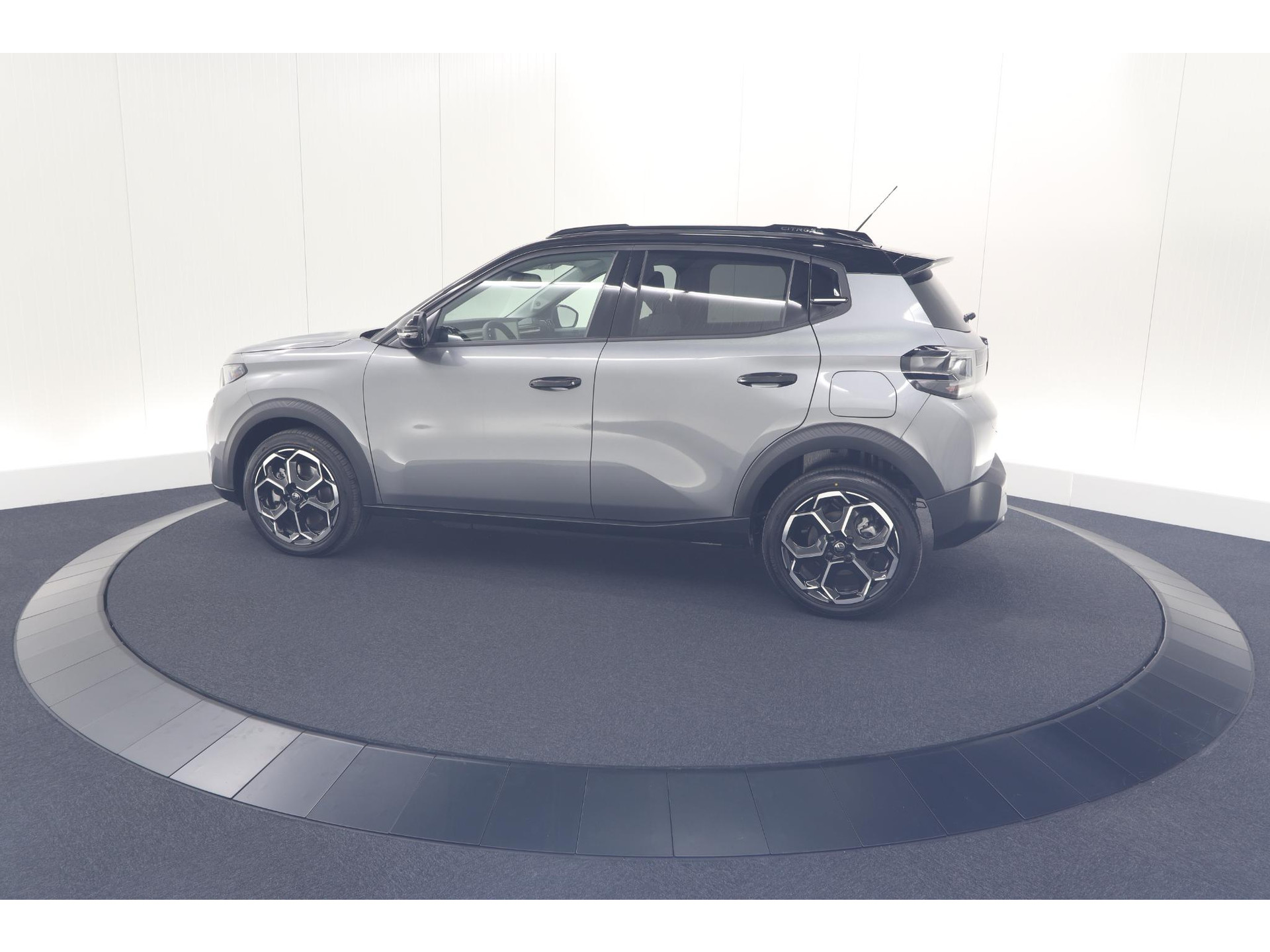 Citroen Ë-C3 Max 113pk 44 kWh | 7 KW Laadfunctie | Camera | Navigatie | Apple Carplay | Parkeersensoren