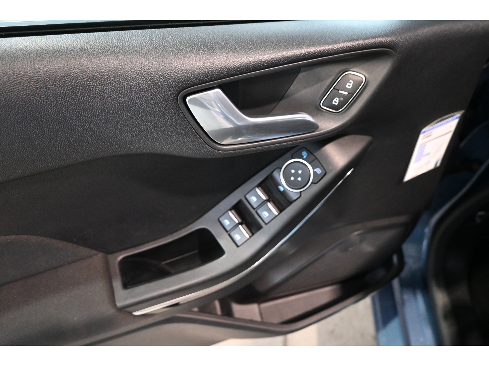 Ford Fiesta 1.0 EcoBoost Titanium Automaat Clima Navigatie LED Carplay Rijklaarprijs Inruil Mogelijk!