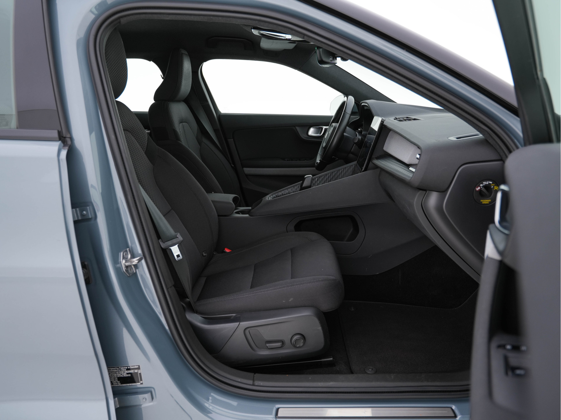 Polestar 2 Long Range Single Motor 78 kWh [ 3-Fase-11kW ] {SOH-95%} (INCL-BTW) *NAVI-FULLMAP | FULL-LED | KEYLESS | CAMERA | LANE-ASSIST | DIGI-COCKPIT | DAB+ | COMFORT-SEATS | ECC | PDC | 20''ALU*