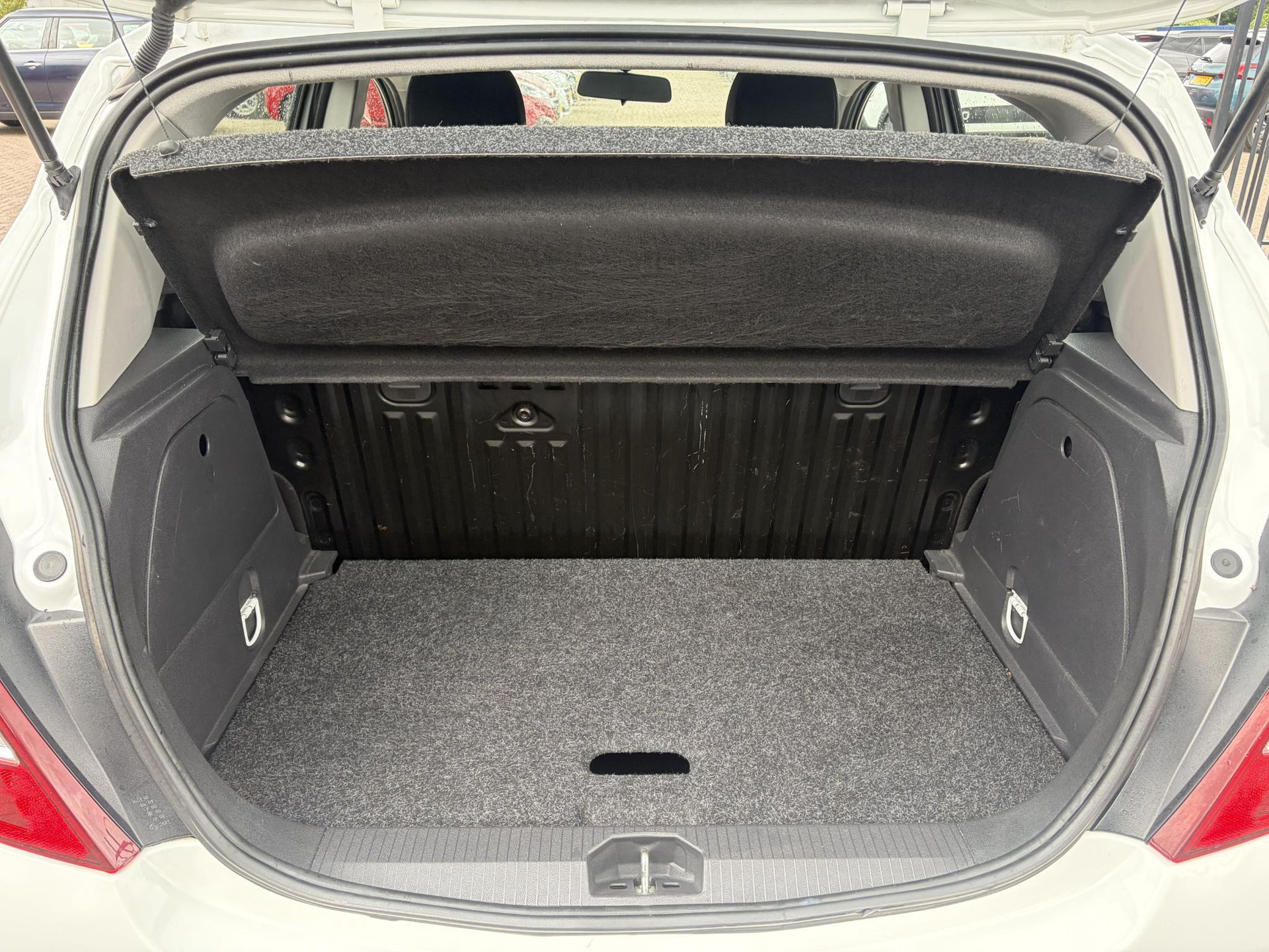 Opel Corsa 1.4-16V Berlin ✓2e Eigenaar✓Airco✓Dealer Onderhouden✓✓5 Deurs✓Lm velgen✓N.A.P✓Apk tot 10-2027