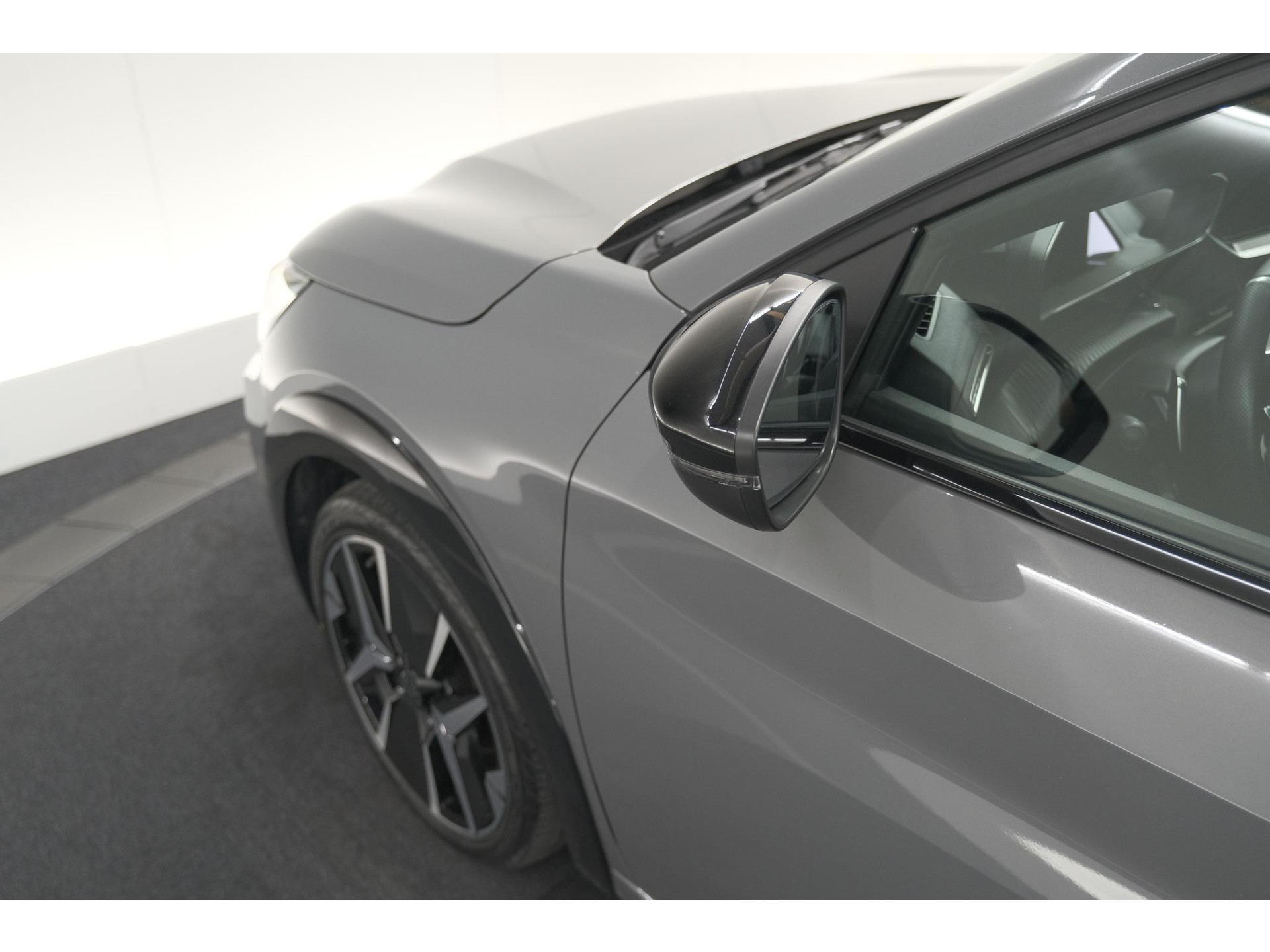 Peugeot 208 1.2 Hybrid 145 e-DCS6 GT | Alcantara Pakket | Camera | Apple Carplay | Stoelverwarming