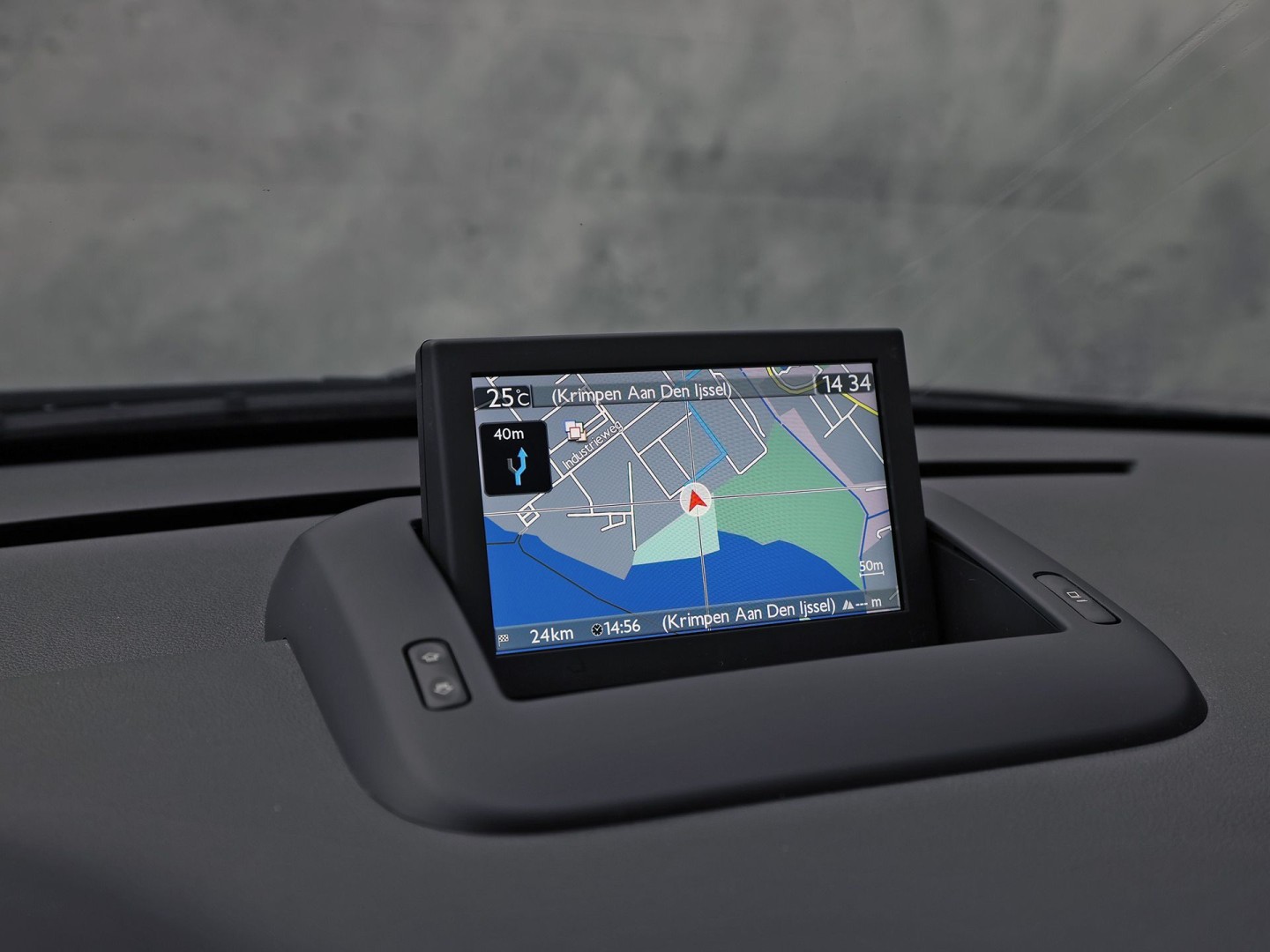 Peugeot 3008 1.2 PureTech Sport (PANORAMADAK, NAVIGATIE, CLIMATE, GETINT GLAS, SPORTSTOELEN, CRUISE, PARKEERSENSOREN, NIEUWSTAAT)