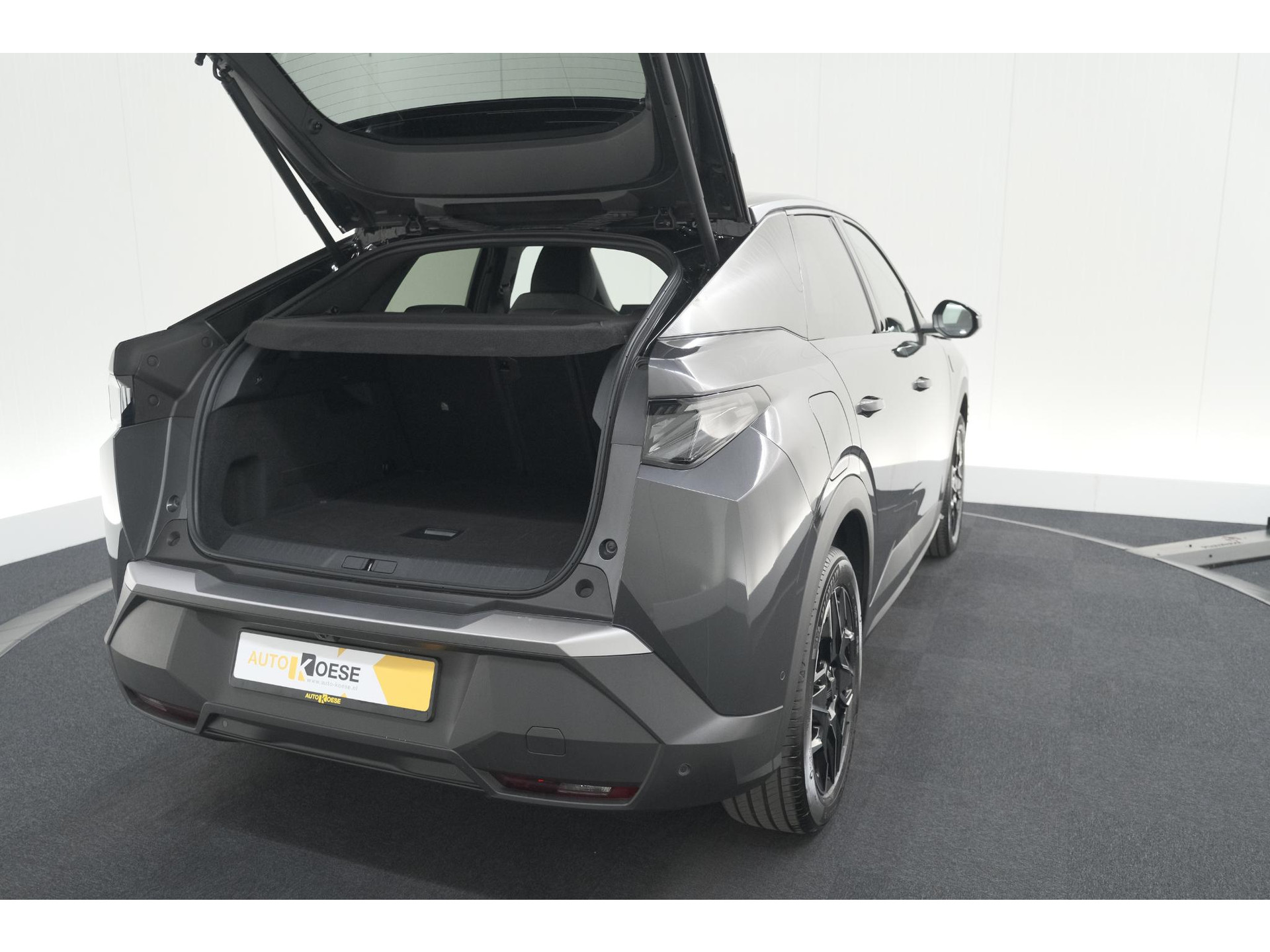 Peugeot 3008 1.2 Hybrid 136 GT | 360 Camera | Adaptieve Cruise Control | Stoelen Pakket | Elektrische Kofferklep