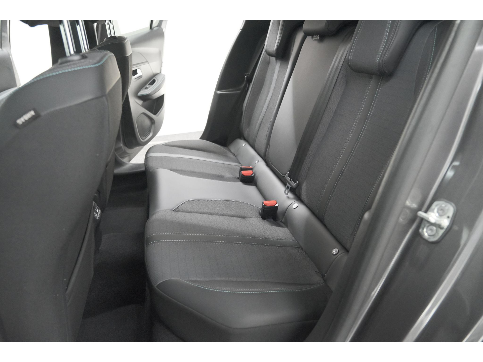 Peugeot 208 PureTech 100 Allure Pack | Camera | Apple Carplay | Stoelverwarming | Parkeersensoren