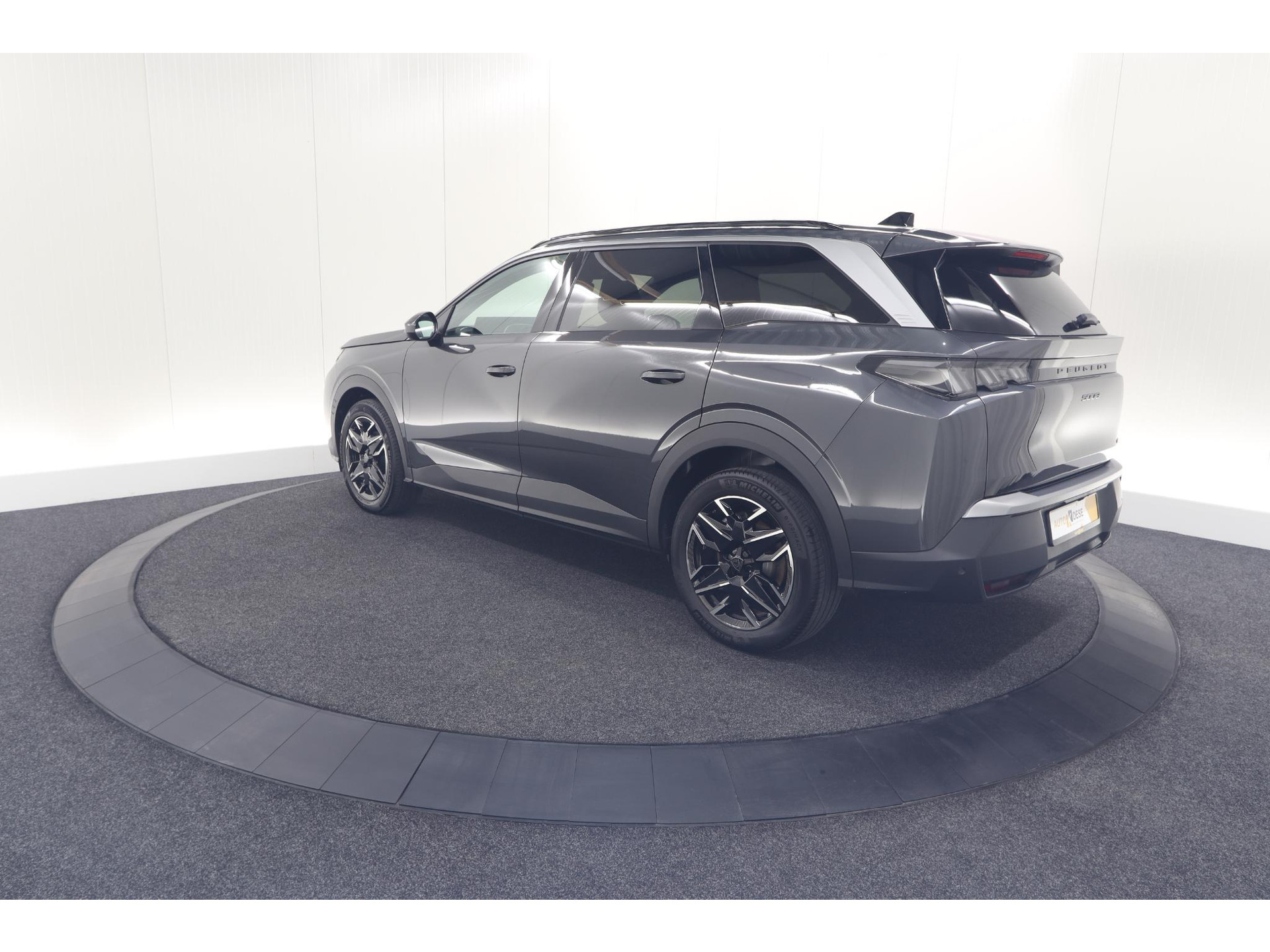 Peugeot 5008 1.2 Hybrid 136 e-DCS6 Allure | 7 Zitplaatsen | Camera | Stoelverwarming | Navigatie