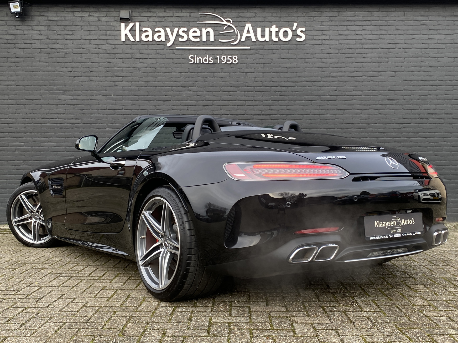 Mercedes-Benz AMG GT C Roadster 4.0 Premium V8 577 pk AUT. | dealer onderhouden | achteras besturing | memory stoel | adaptieve cruise | 360 camera
