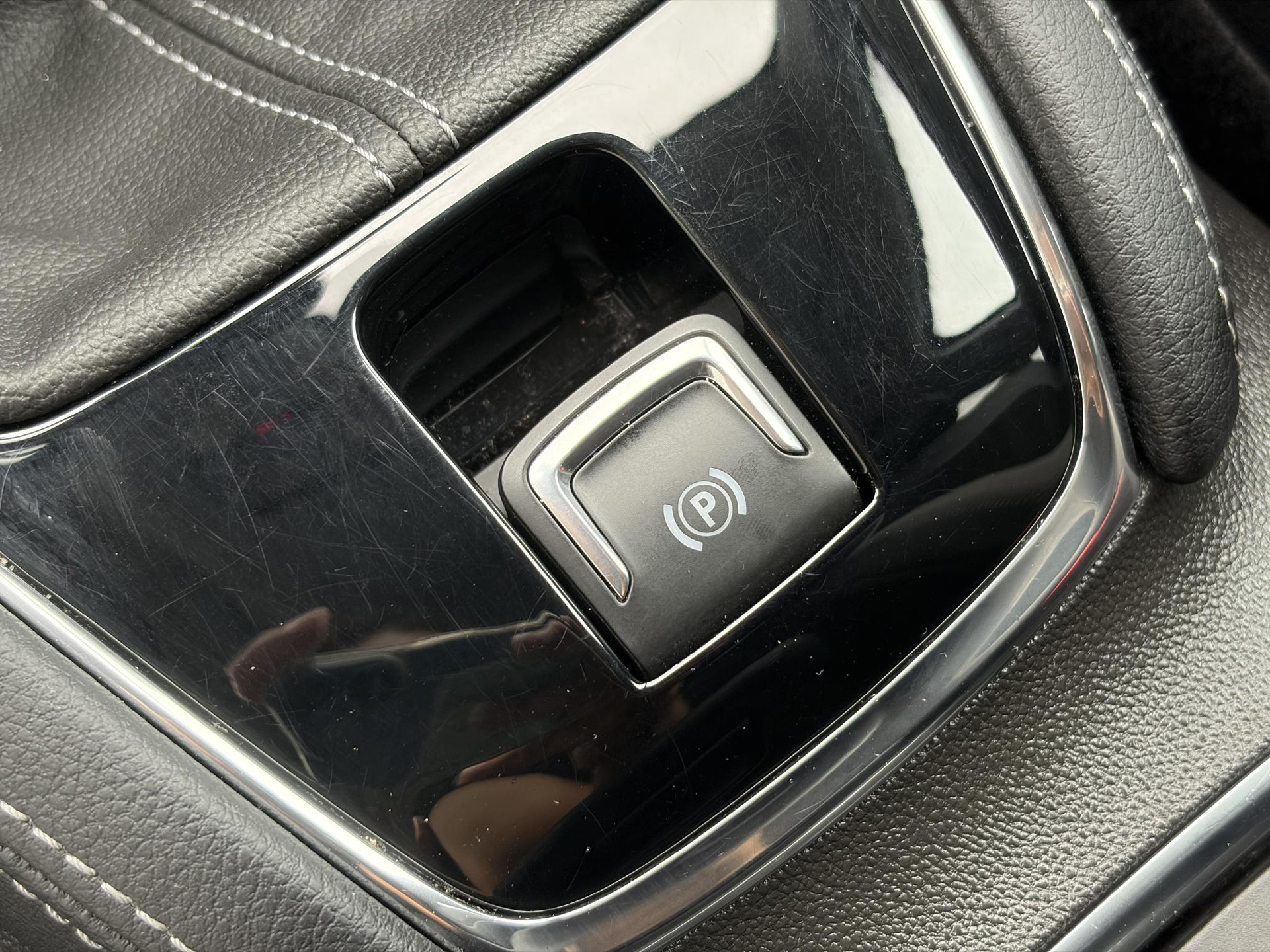 Opel Grandland X 1.2 Turbo Ultimate D-riem vv in 12-2024,1e Eigenaar,360° Camera,Trekhaak,131pk,6 Bak,Navi,Halfleder,Dodehoek,Rijstrooksensor,Keyless,Stoelverw,N.A.P,Apk tot 02-2027